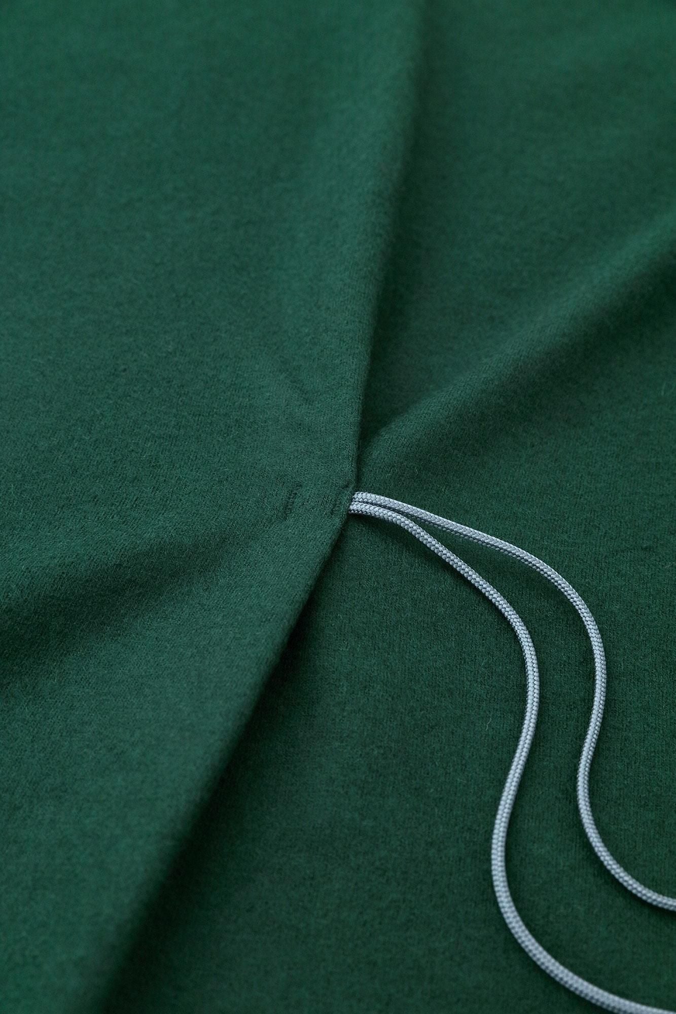 Combed Yarn Felted Knit Kisaragi Poncho / Dark Green