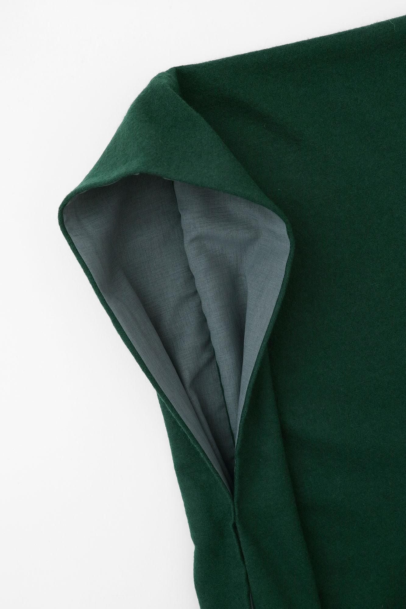 Combed Yarn Felted Knit Kisaragi Poncho / Dark Green