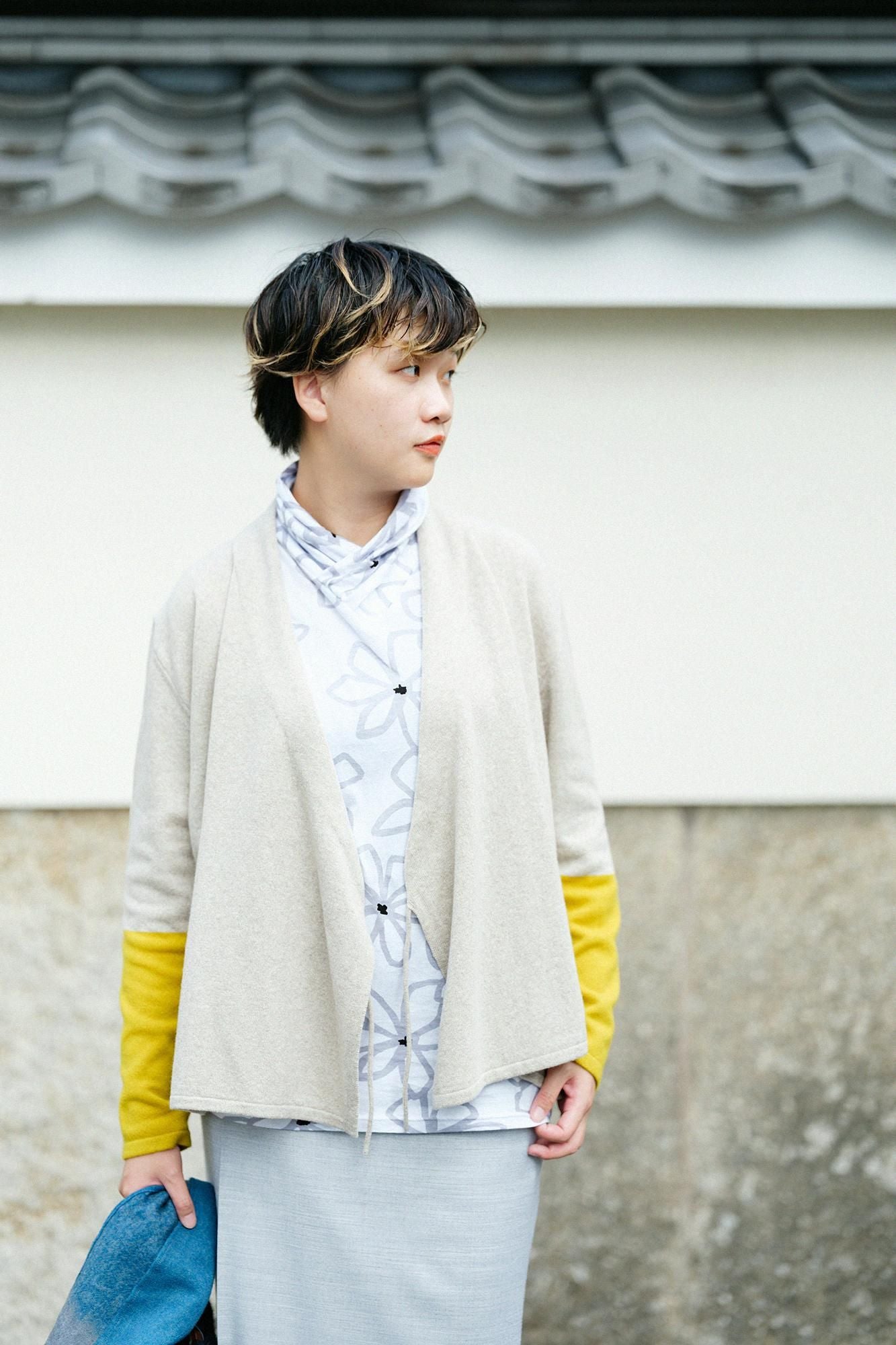 高領上衣/梔子花