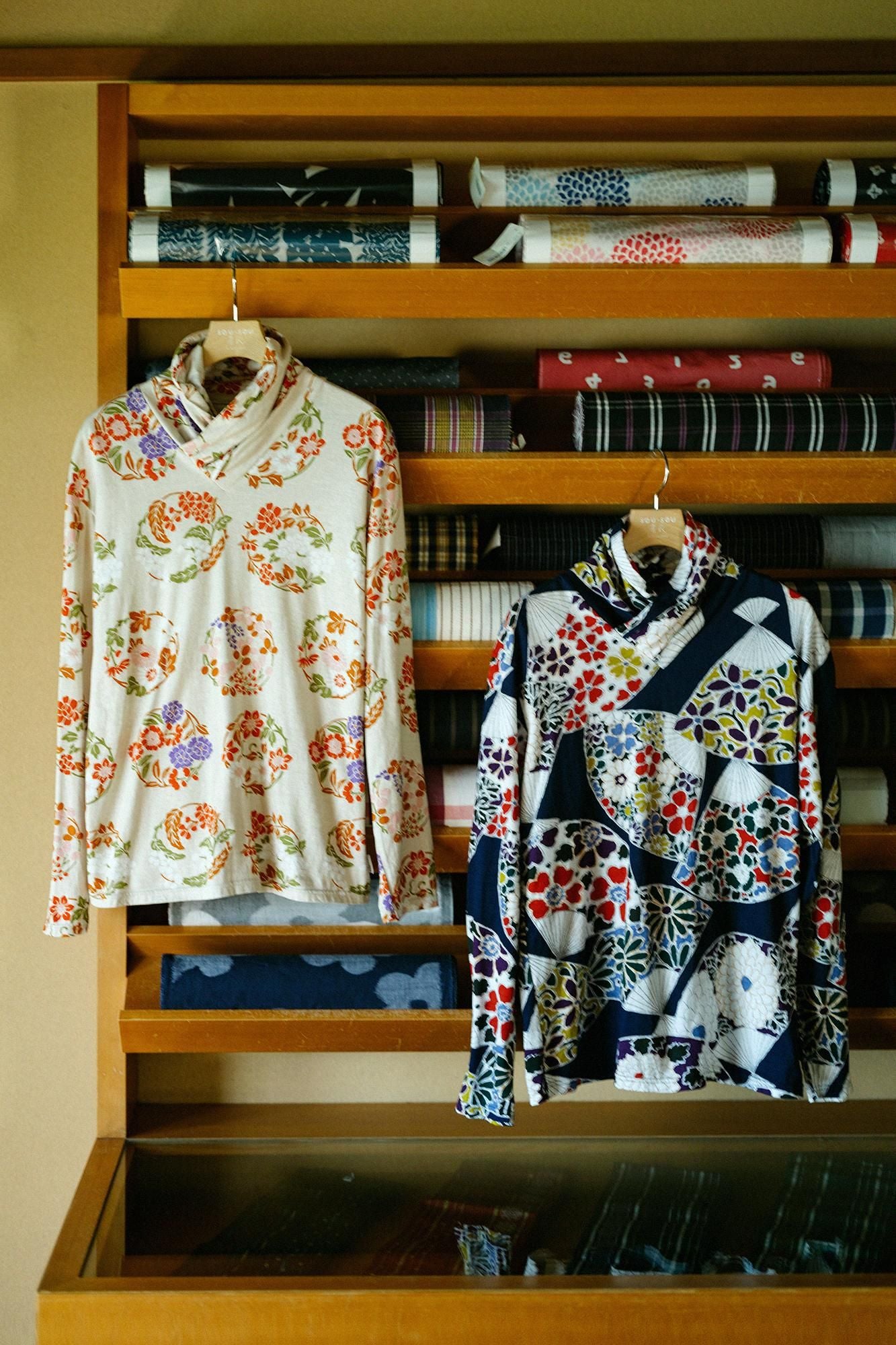 高領上衣/扇子深藍色