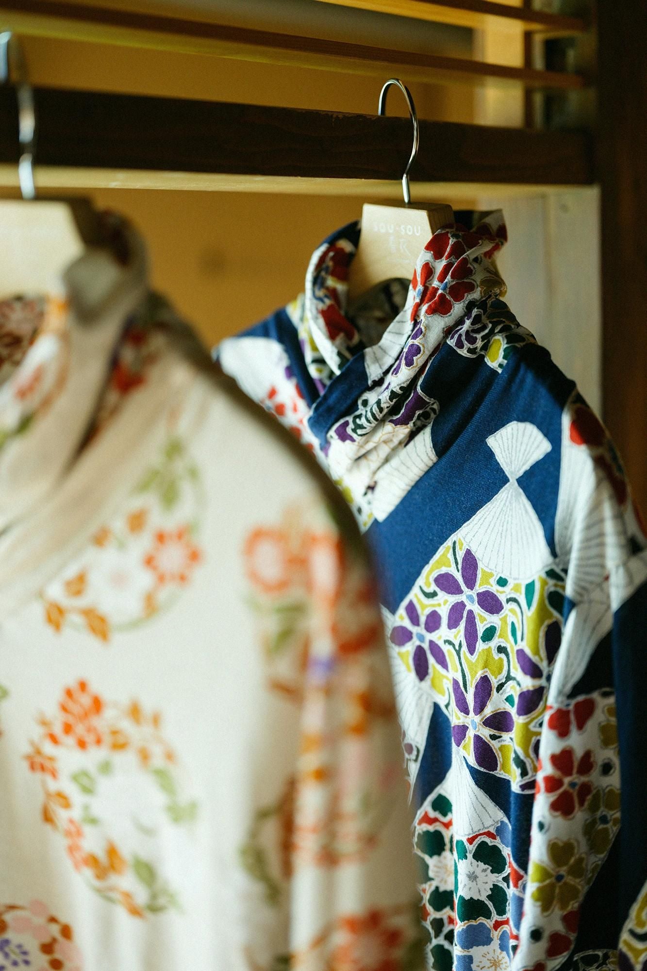 高領上衣/扇子深藍色