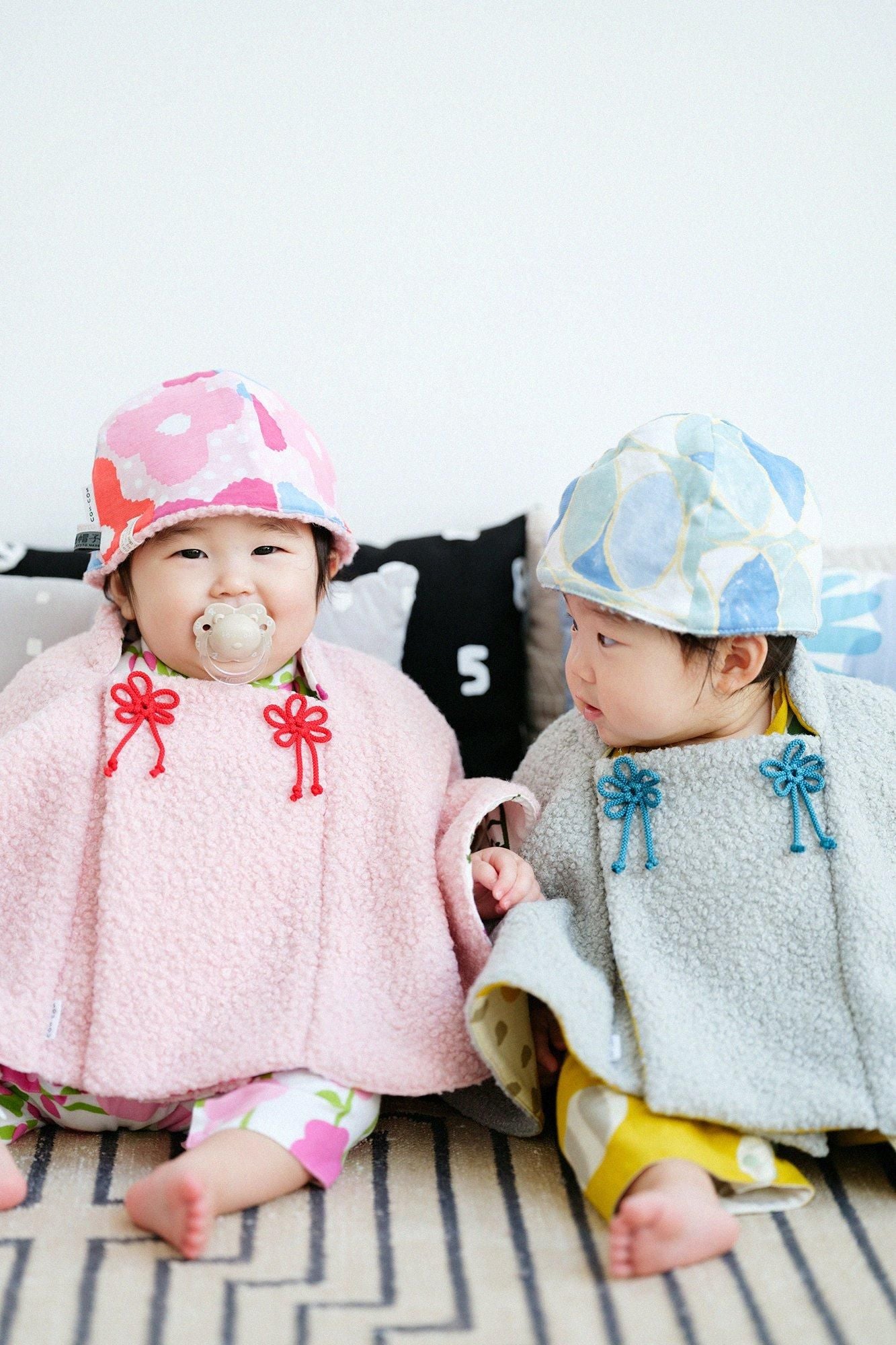 ●Boa Square Neck Poncho / Bluish Green × Burst