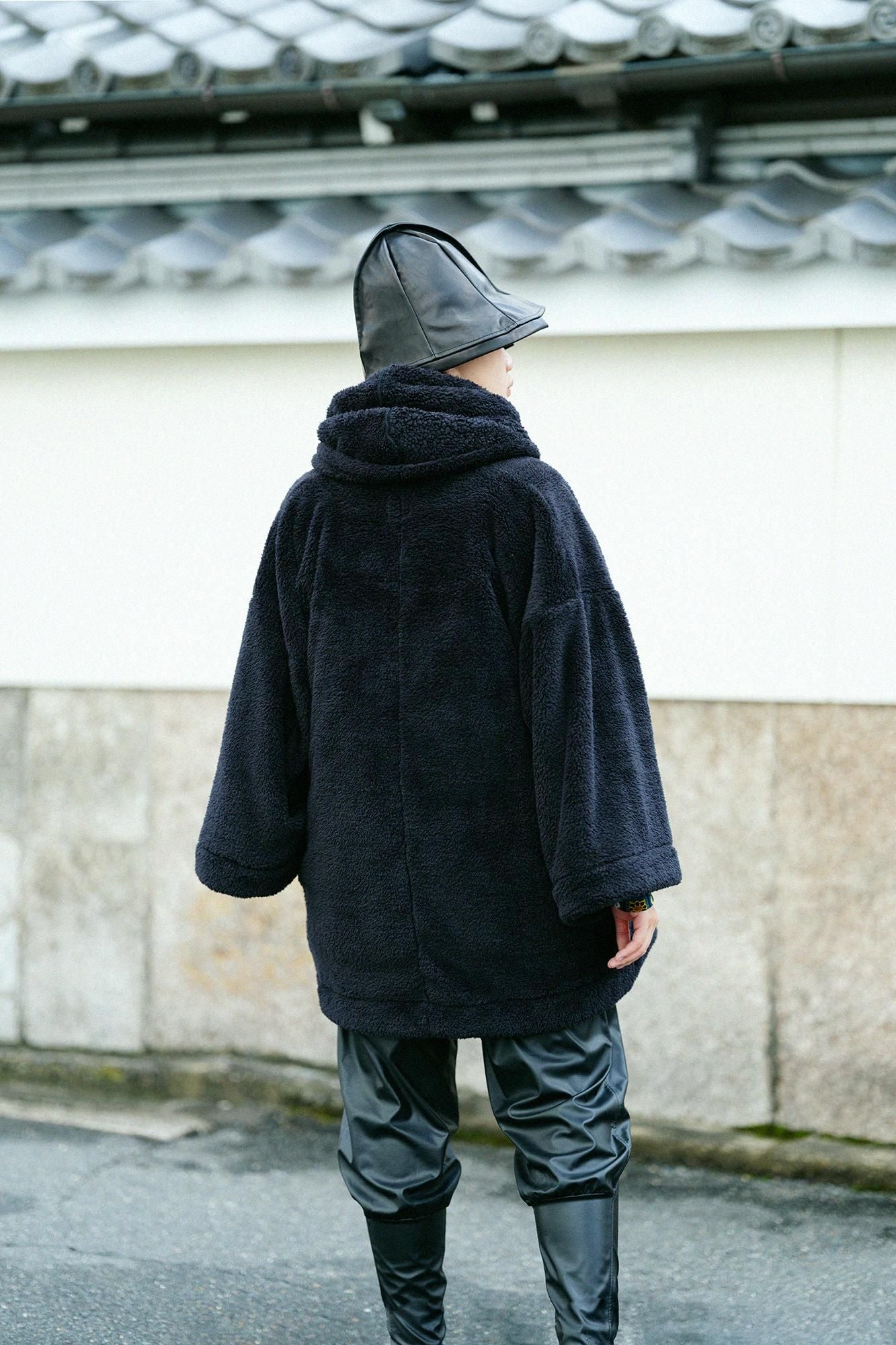 仿毛頭巾外套 單層/黑色