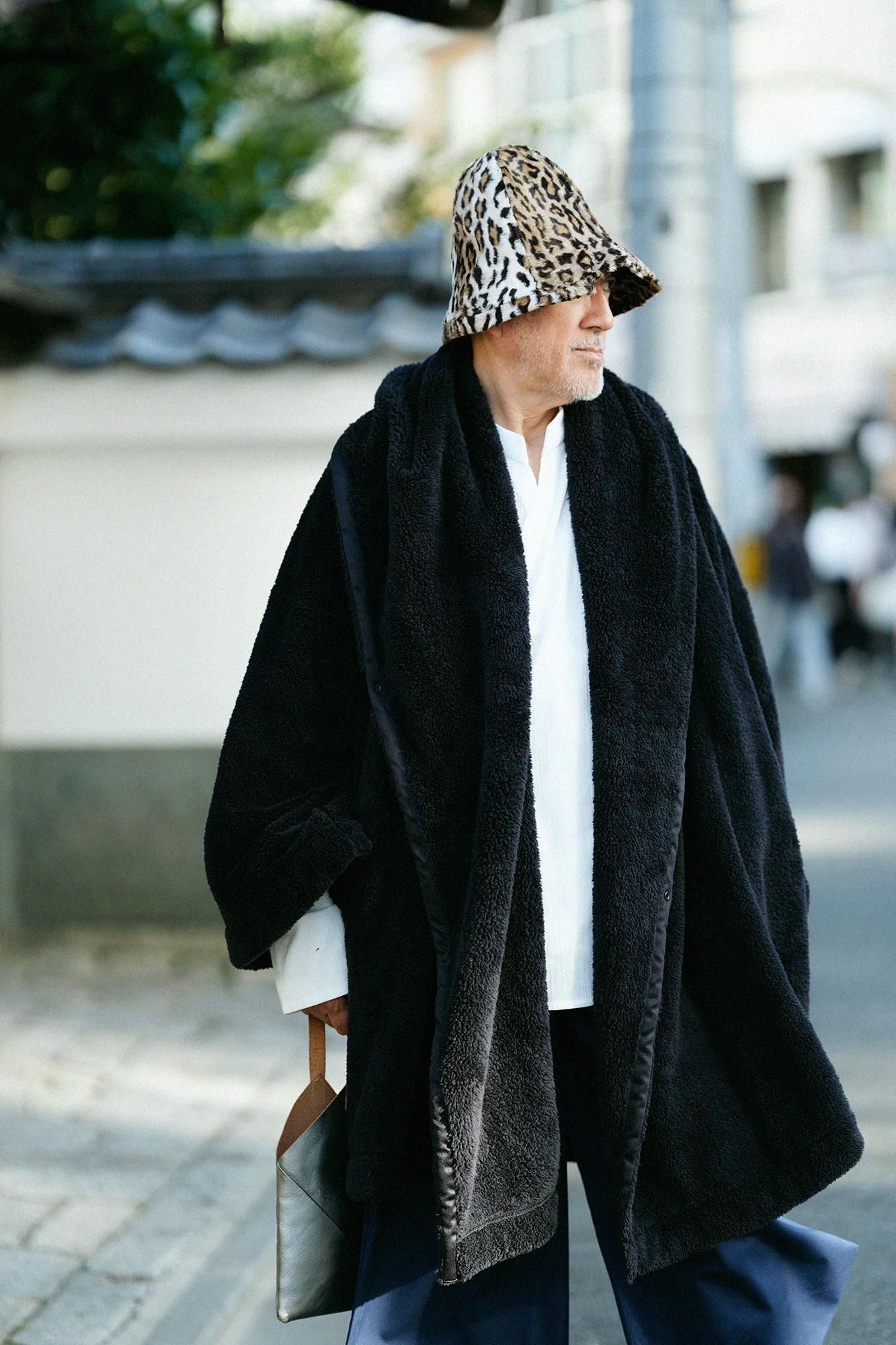 仿毛頭巾外套 單層/黑色