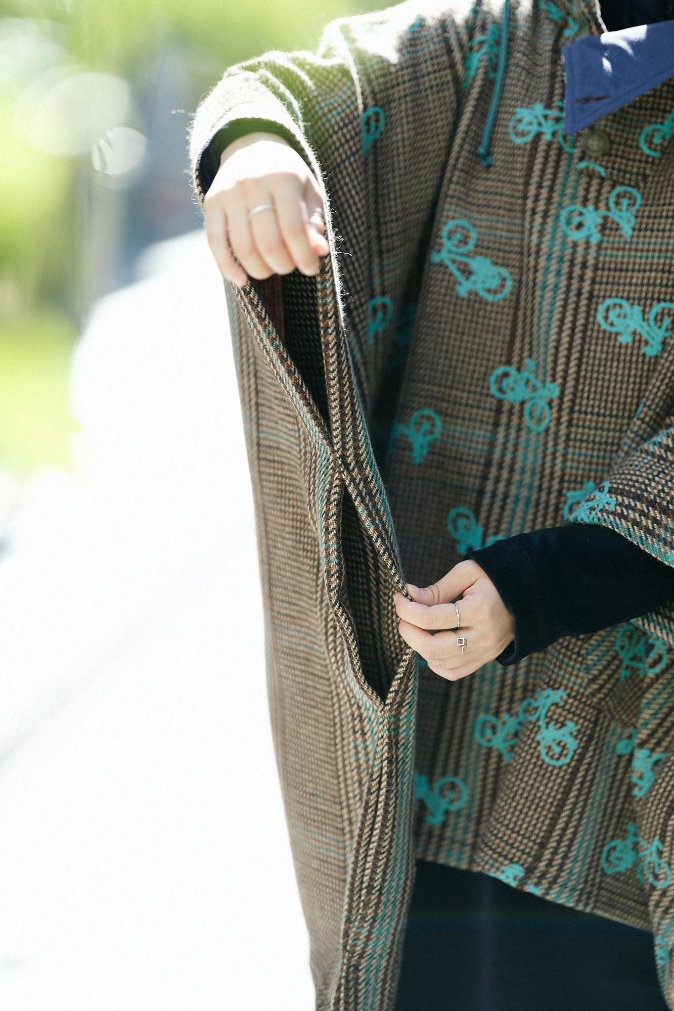 Wool Tweed BIKE Poncho/Bicycle Craze Everywhere and Blank Brown Check