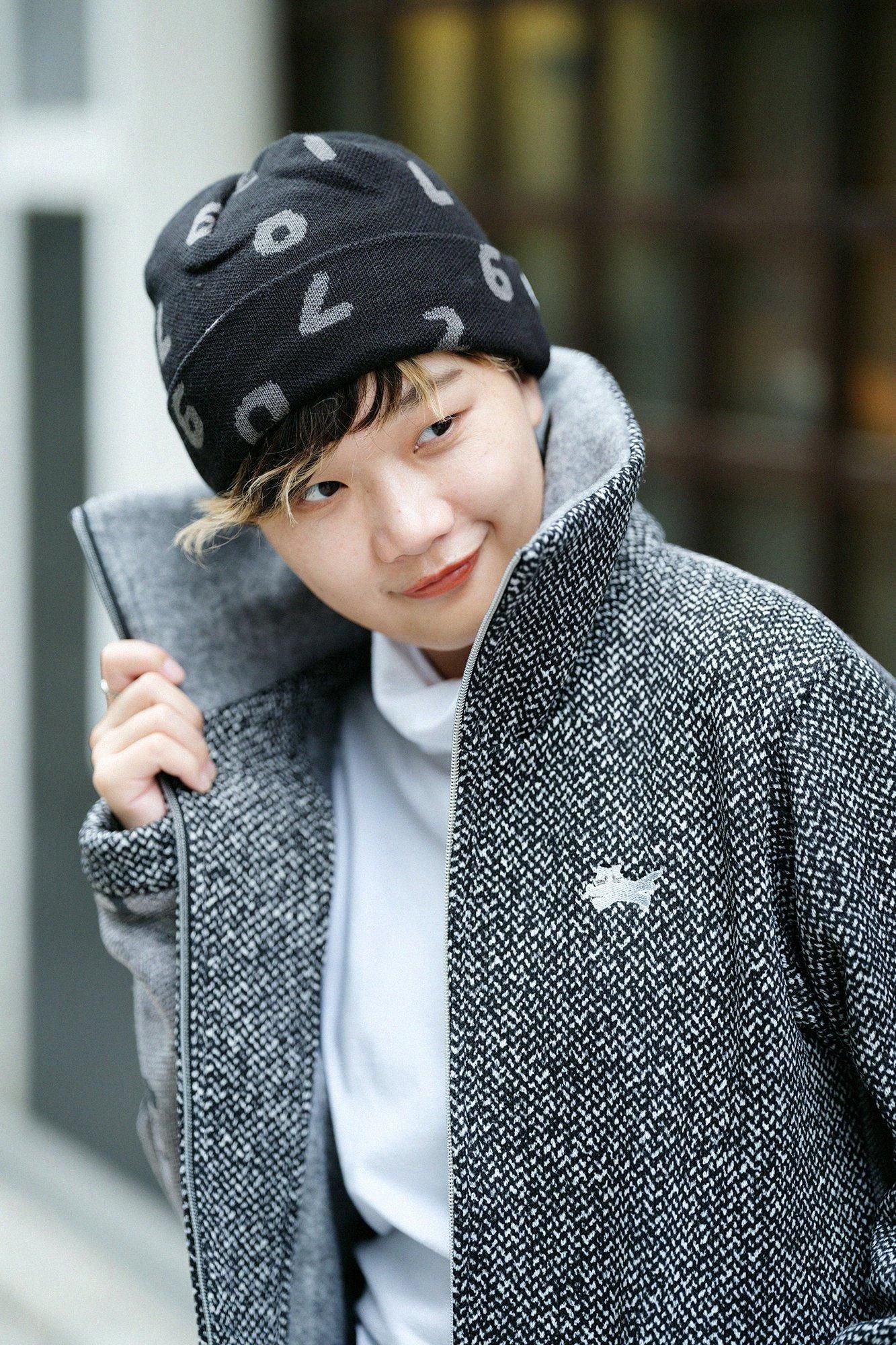 【官網限定】內起絨斜紋針織 ZIP UP N.W.BIKE 外套/白色・黑色×SO-SU-U十數