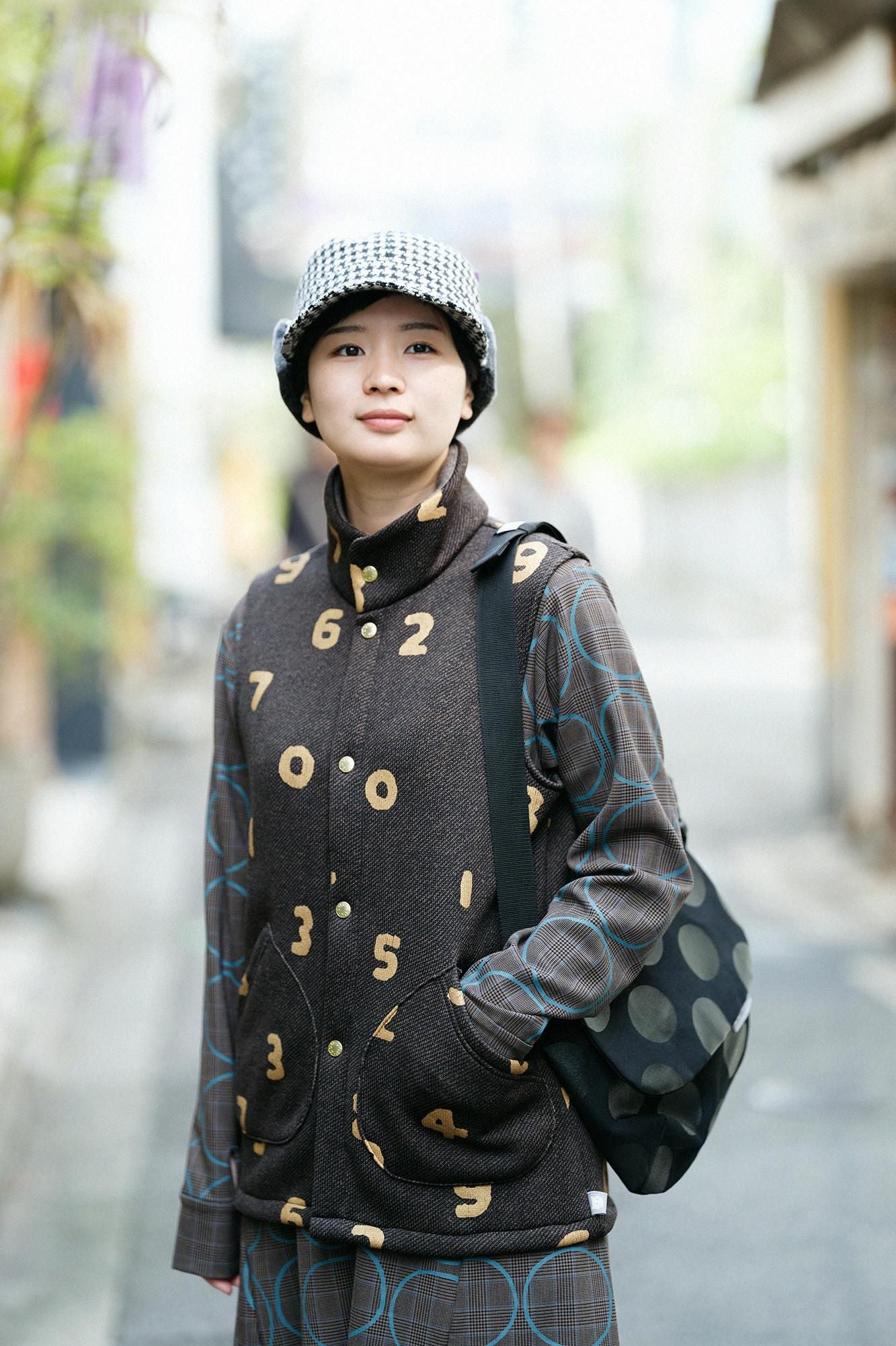 裏起毛ツイルニット ベスト/SO-SU-U 憲法色(けんぽういろ)