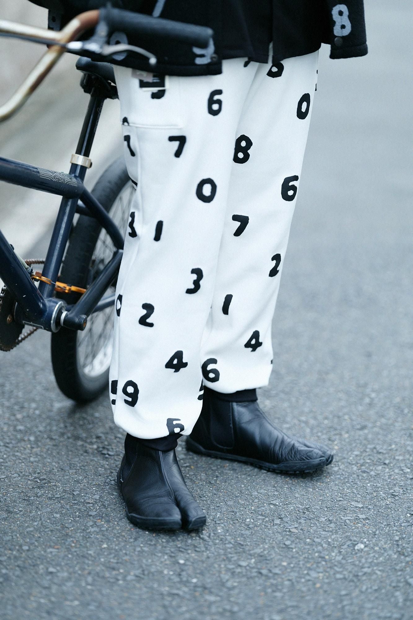 內起絨 抓絨 BIKE長褲/SO-SU-U十數 白色