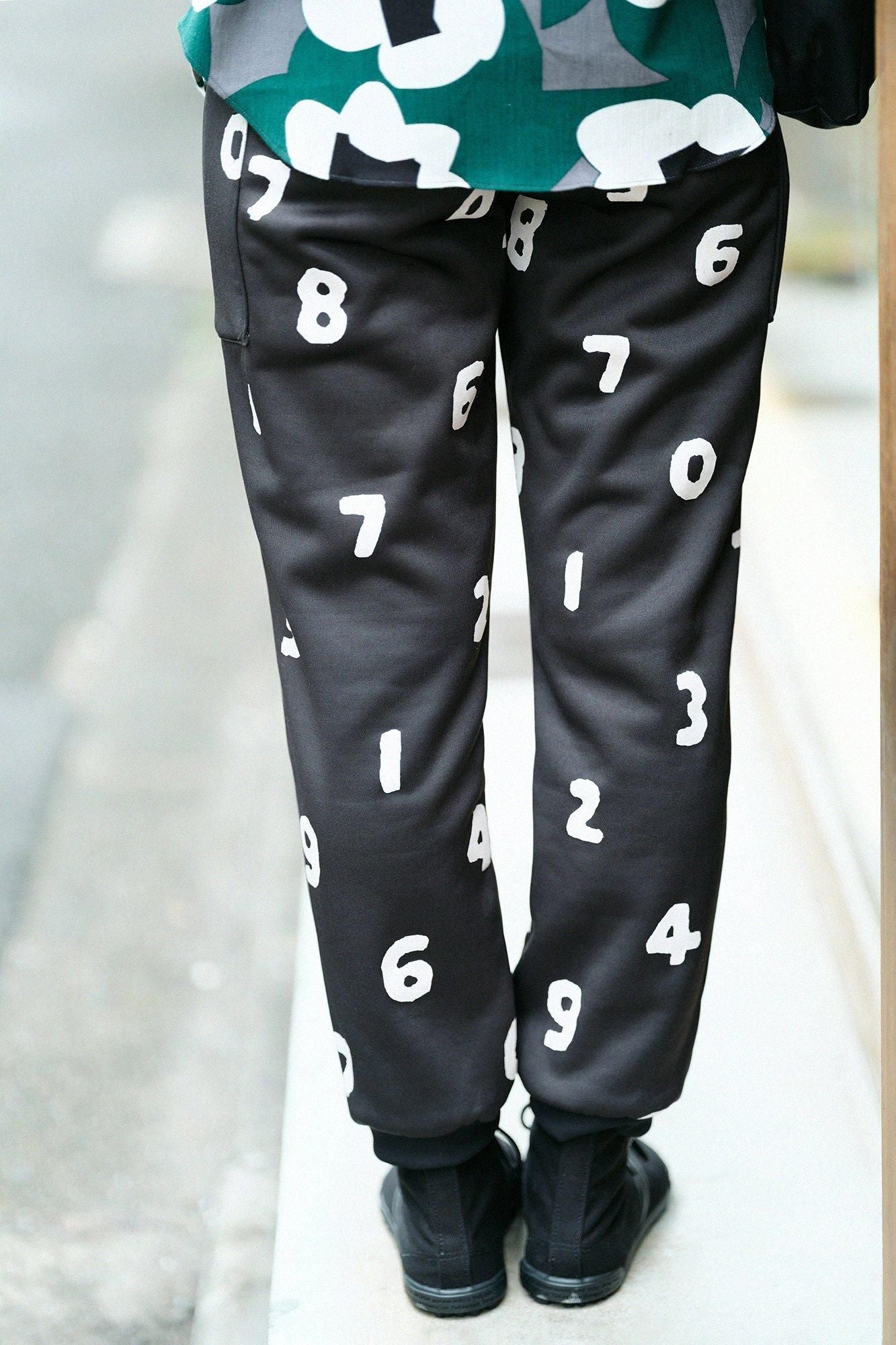 裏起毛フリース BIKEパンツ/SO-SU-U 濡羽色(ぬればいろ)