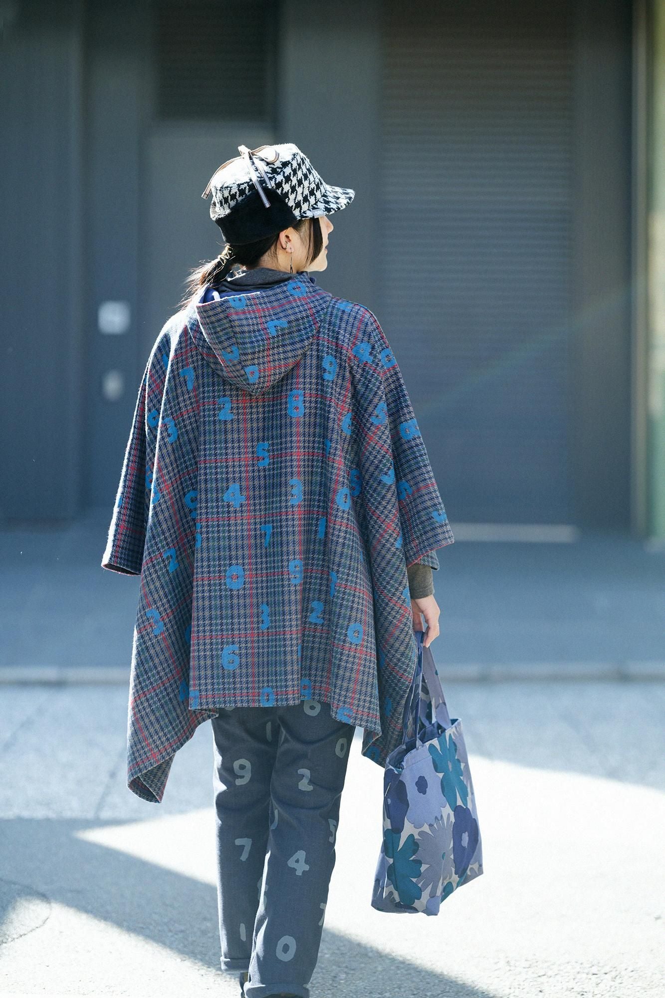 BALLI斜紋織 BIKE斗篷/SO-SU-U十數和留白 海軍藍格紋