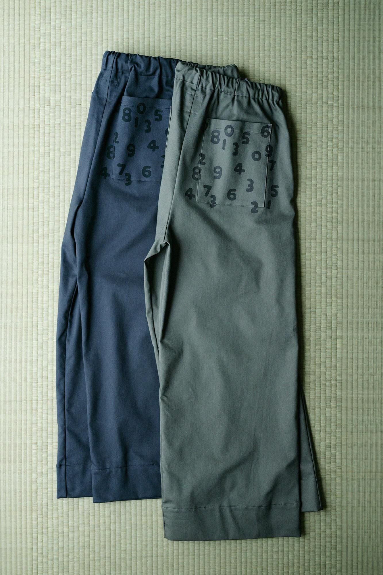 【預購】彈性緞面 闊腿褲/灰汁色(※預計於12月9日左右發貨)