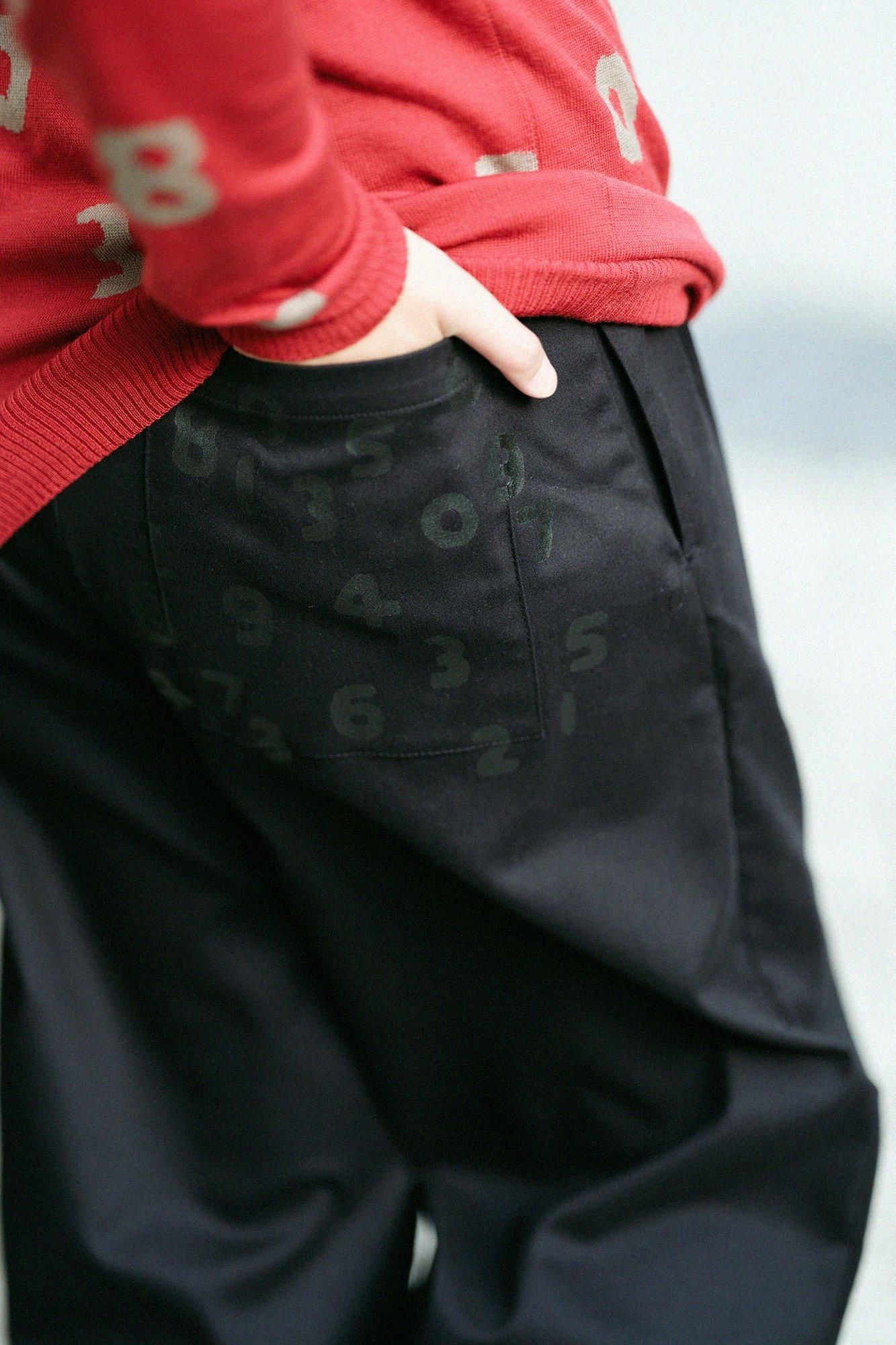 【預購】【net限定】彈性緞面 闊腿褲/黑色(※預計於12月9日左右發貨)