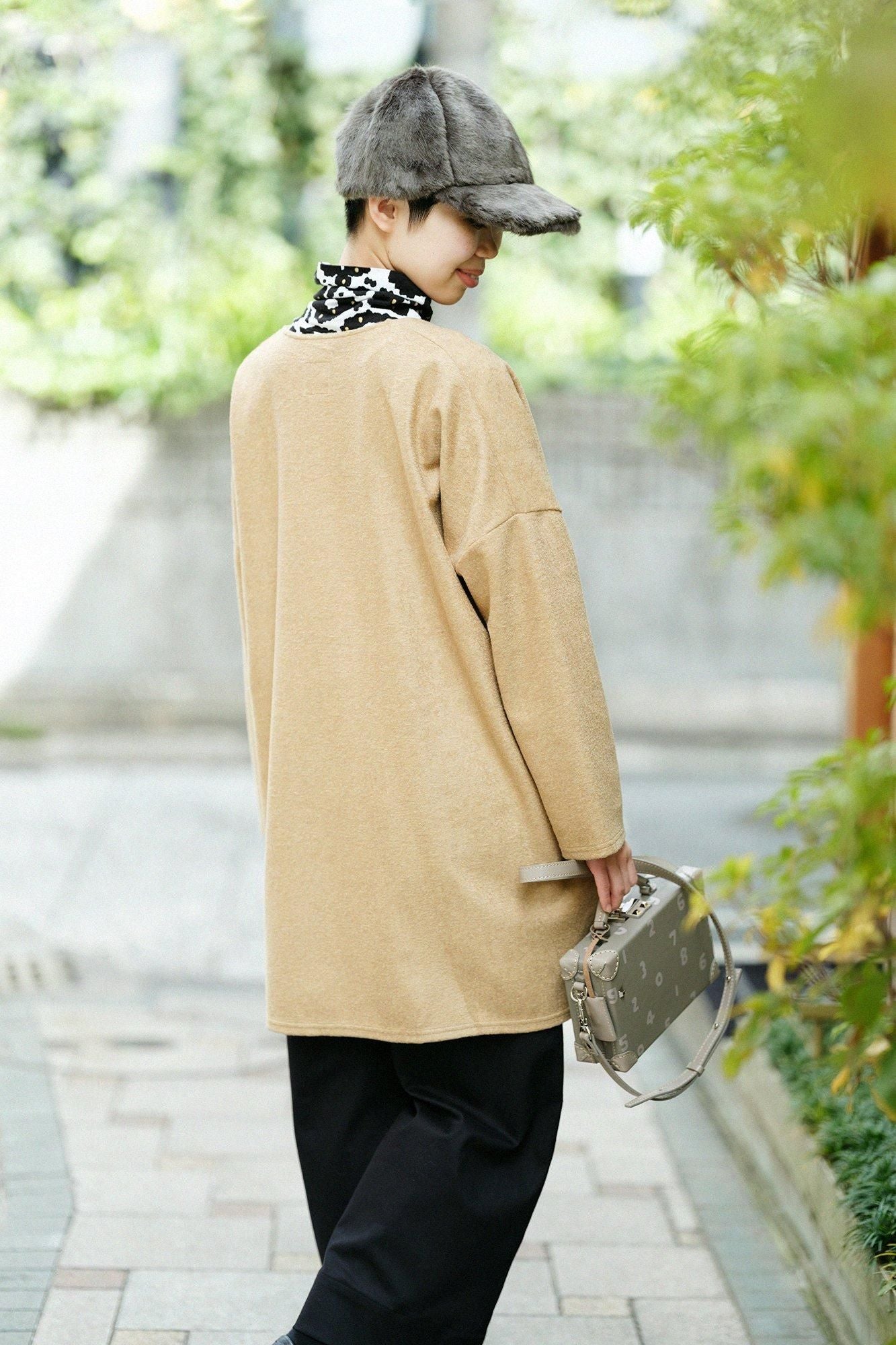 スライバーボンディングニット Vネック ライトチュニックコート/麦藁色(むぎわらいろ)