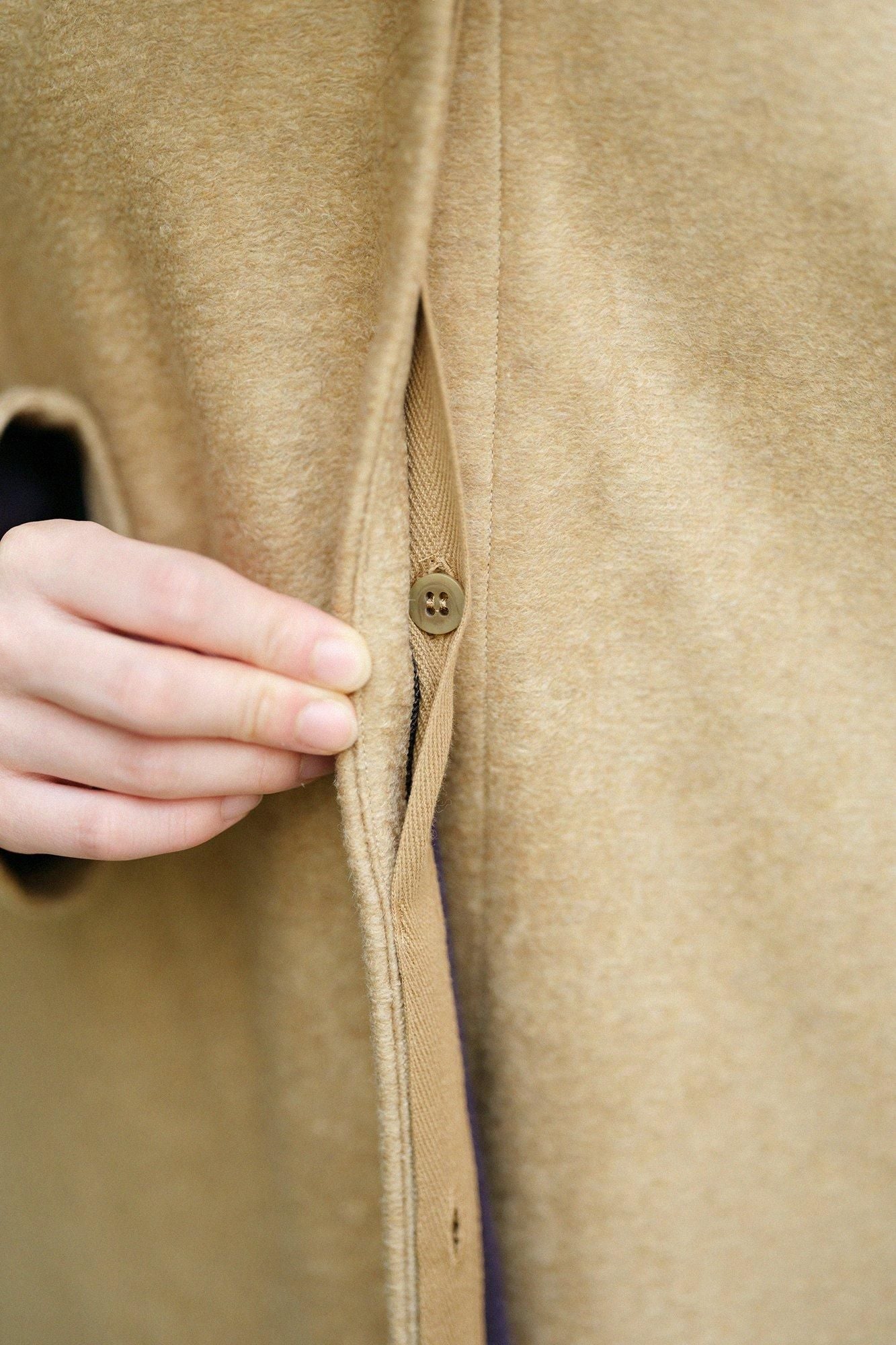 スライバーボンディングニット Vネック ライトチュニックコート/麦藁色(むぎわらいろ)