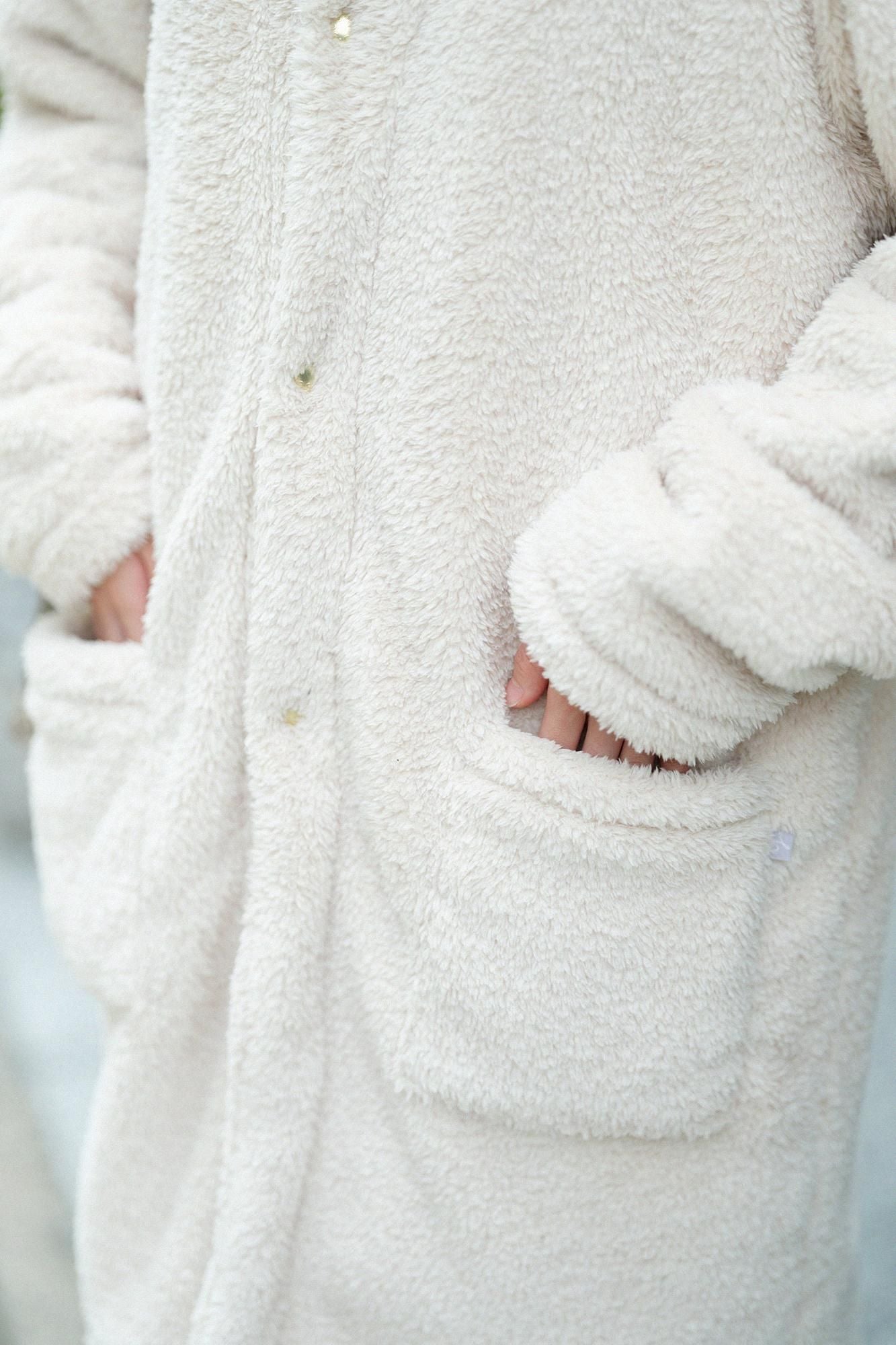 【Pre-order】Boa Robe/Creamy-white(※Scheduled to be shipped around Dec 9)