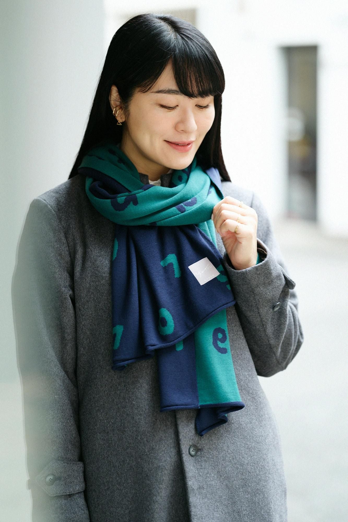 Super 140's Jacquard Muffler / SO-SU-U Dark Blue