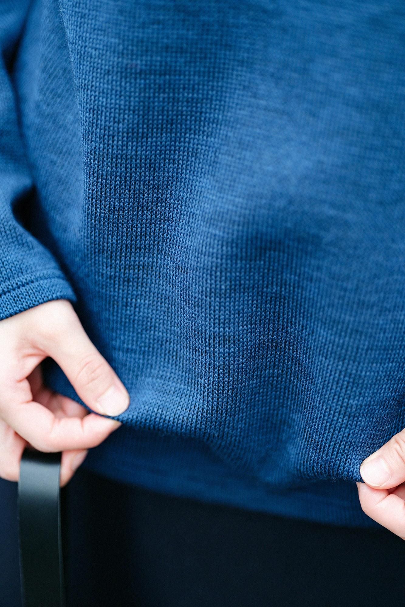 紡毛針織高領上衣/寶藍色