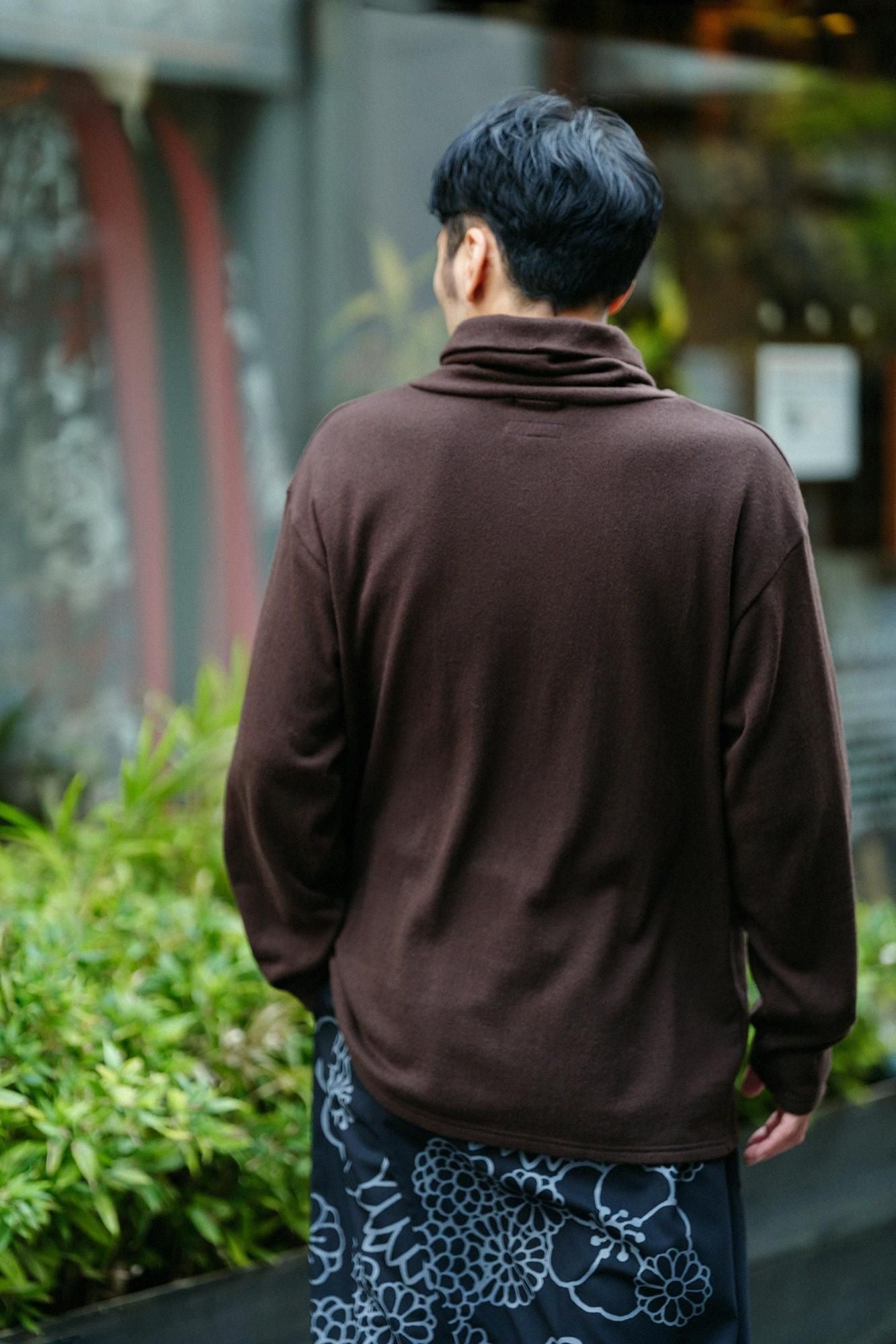 內起絨 梳毛針織 高領上衣/棕色