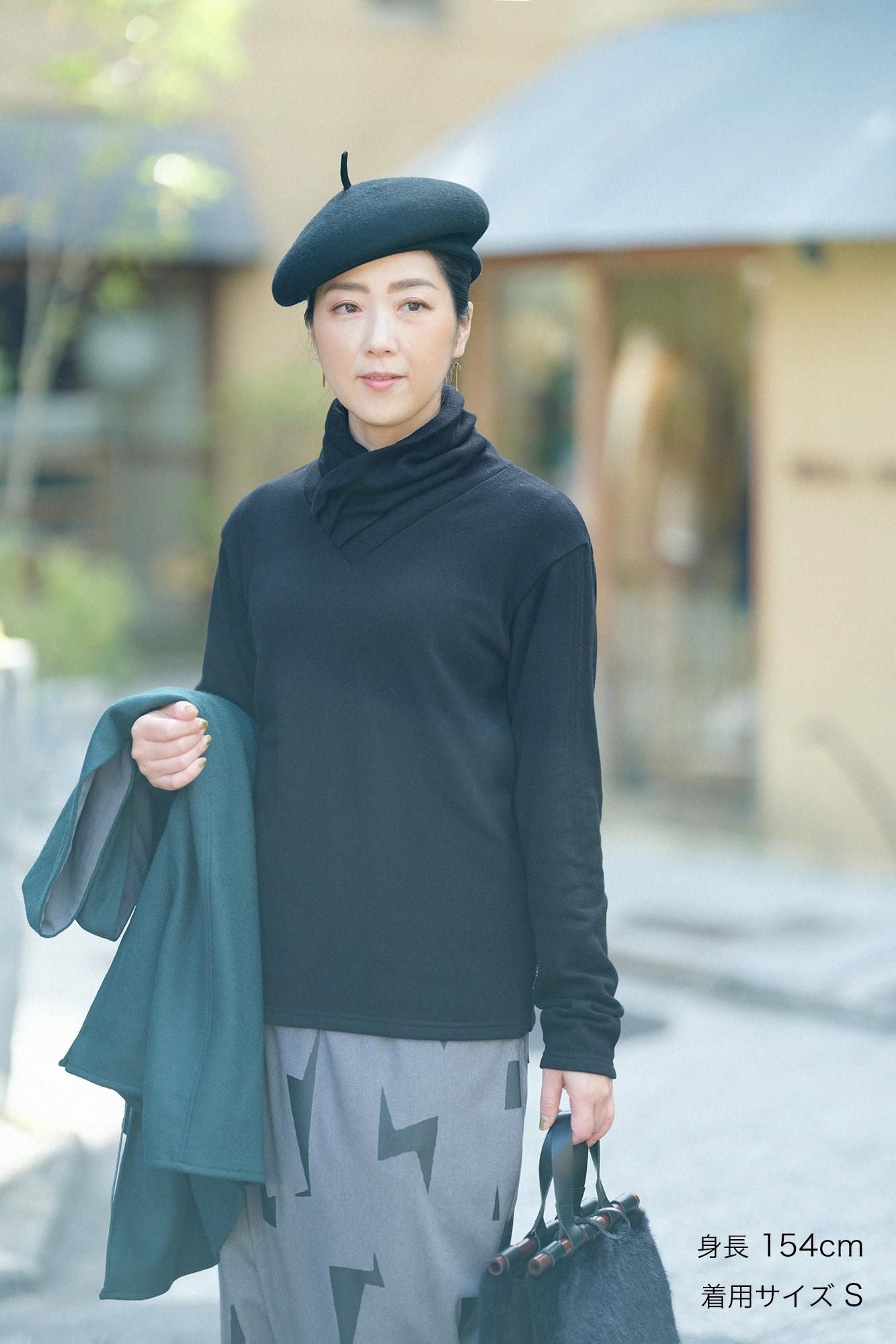 內起絨 梳毛針織 高領上衣/黑色