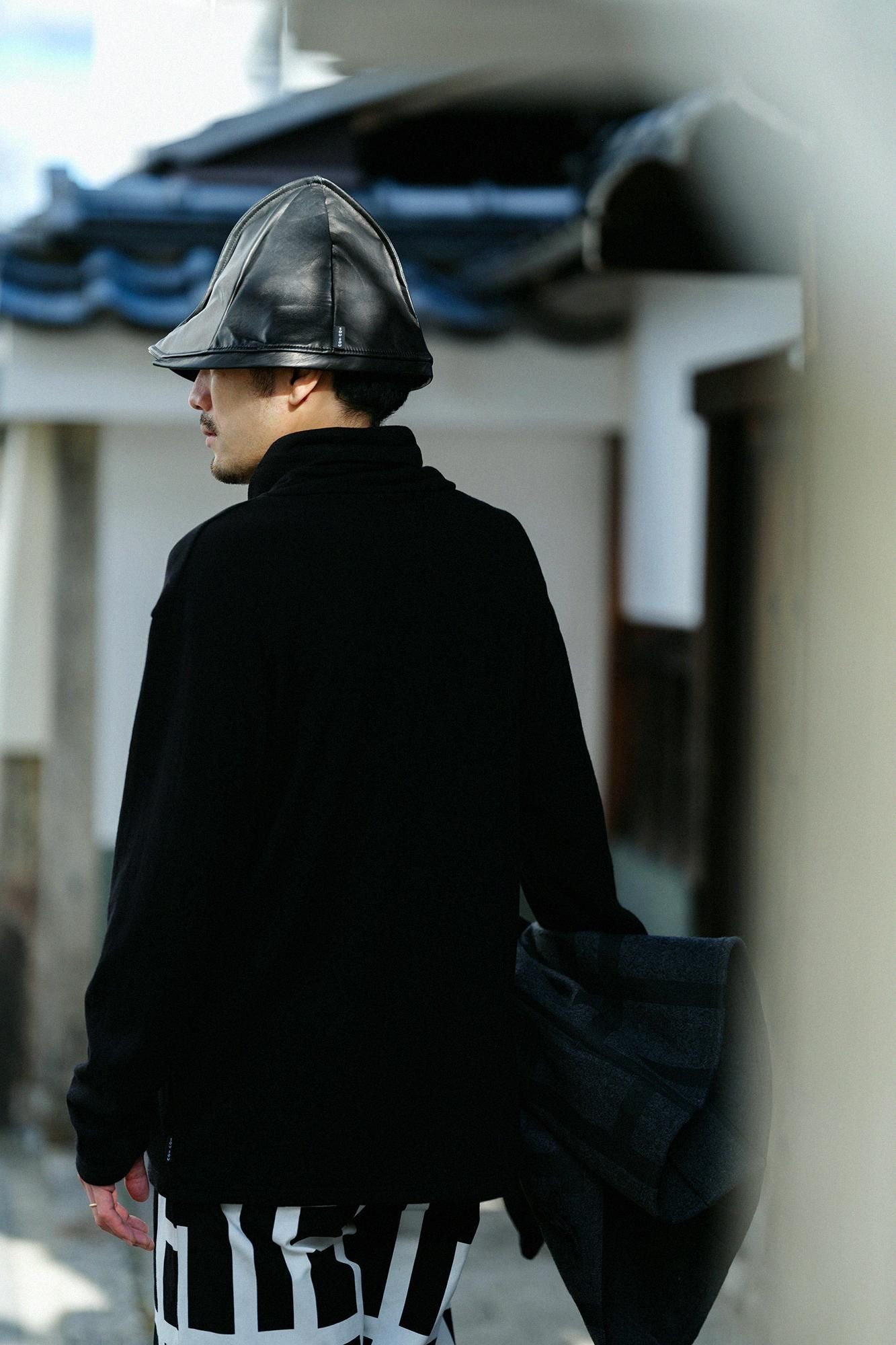 內起絨 梳毛針織 高領上衣/黑色