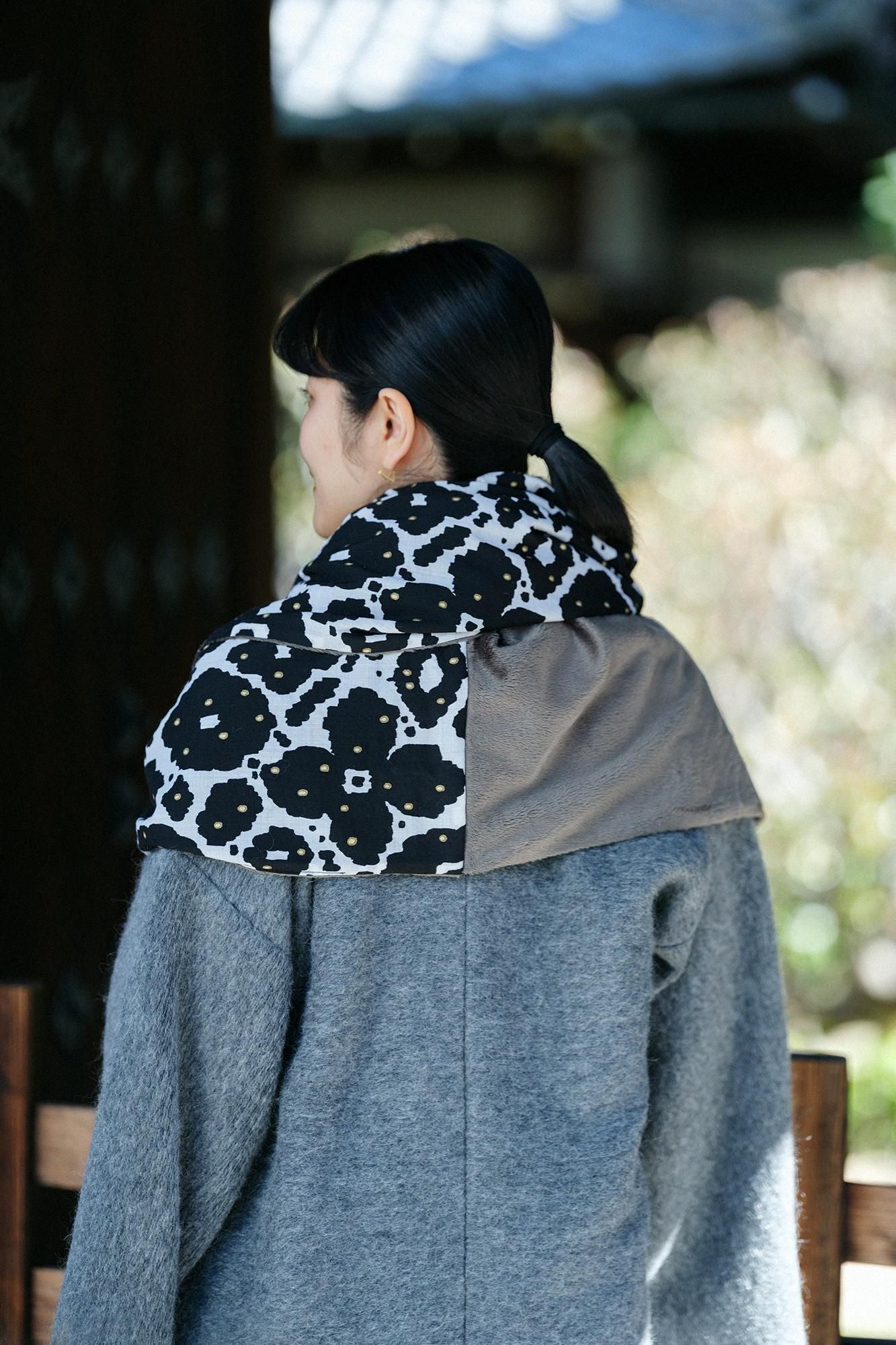 Musselin-Boa-Kragen/Blumendekoration