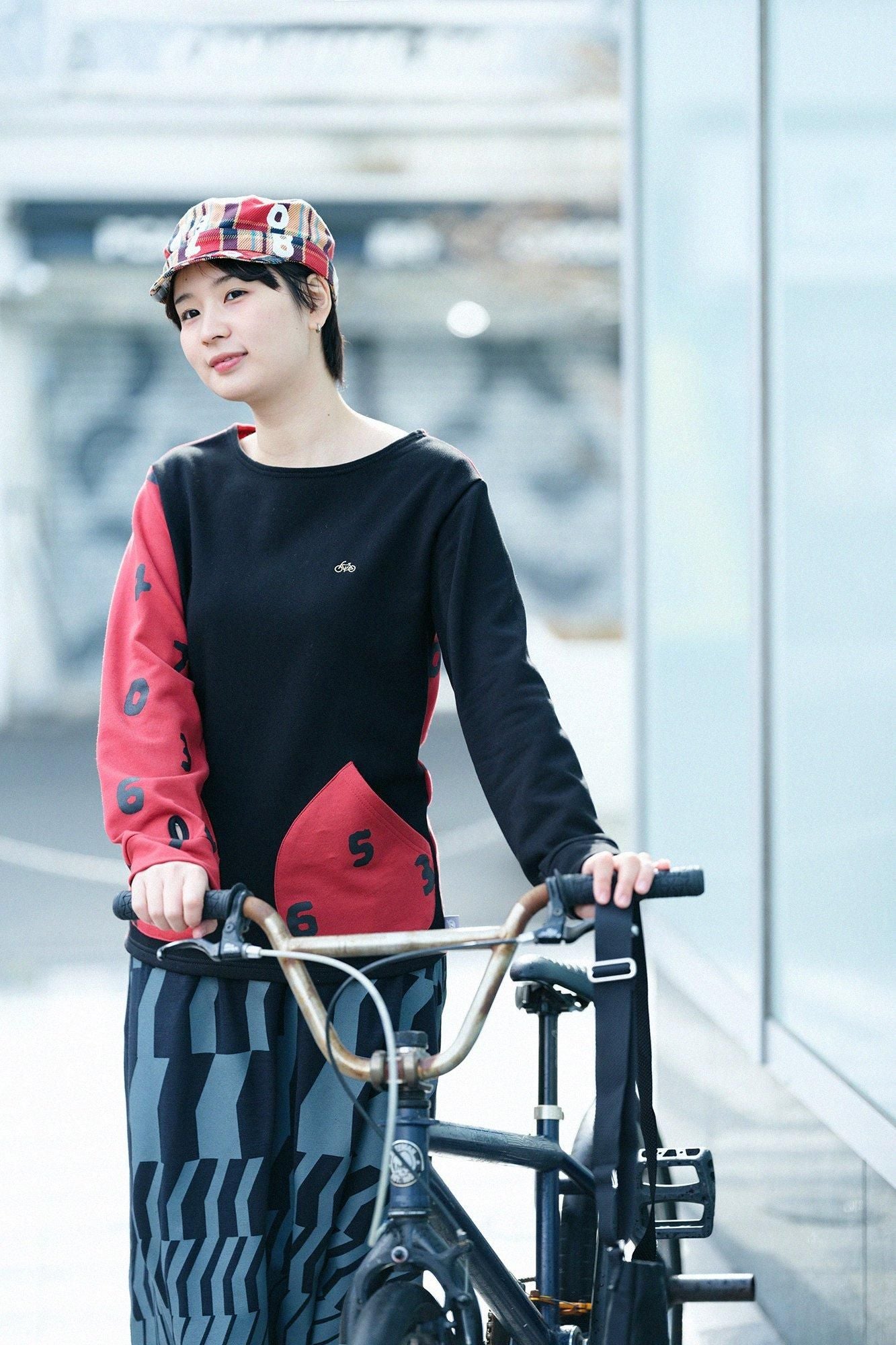 Fleece Boat Neck Sweat Shirt/Black×SO-SU-U