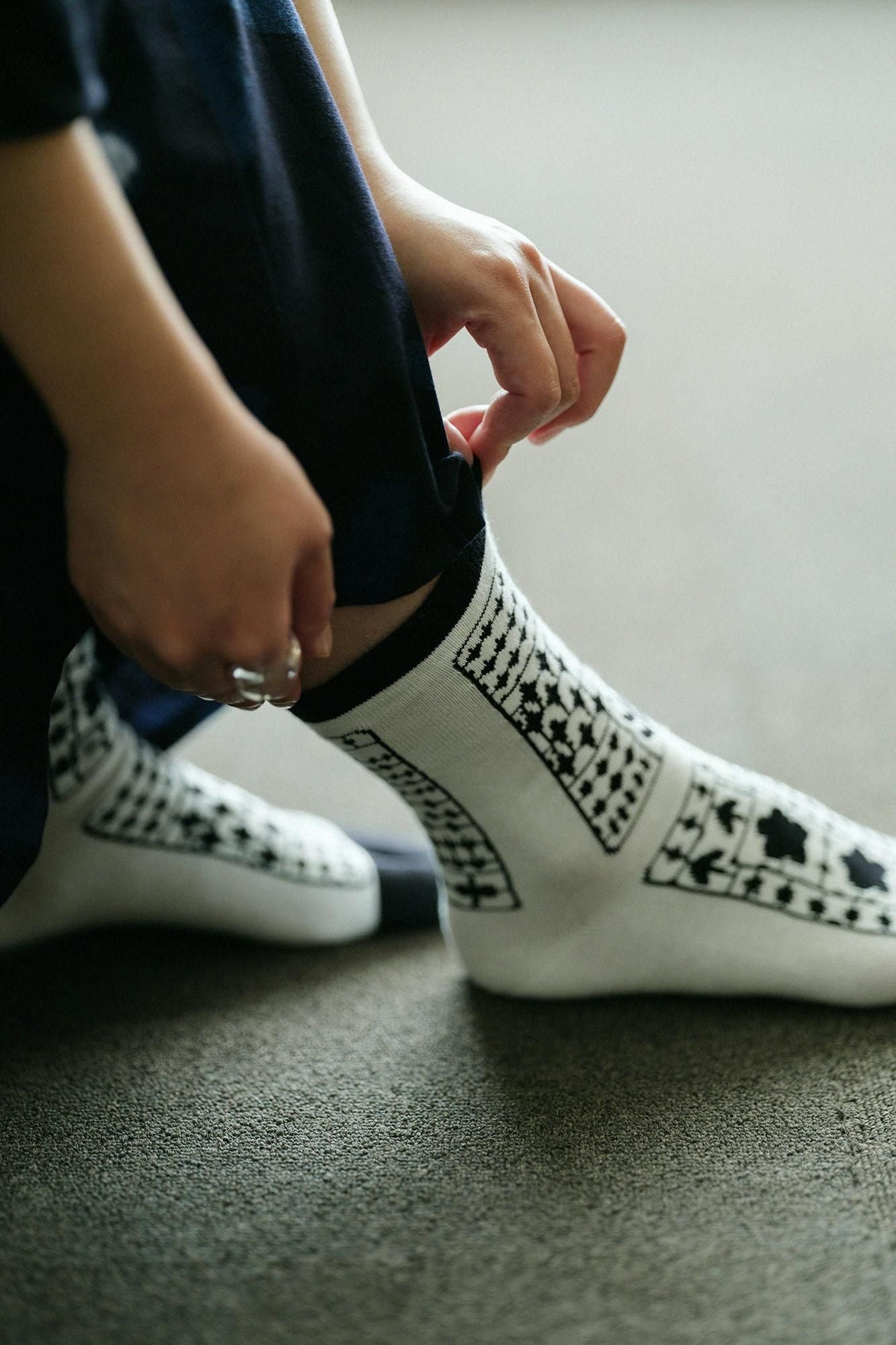 Tabi Socks (Mid-calf)/Blacksmith in the Village【Men・Women】