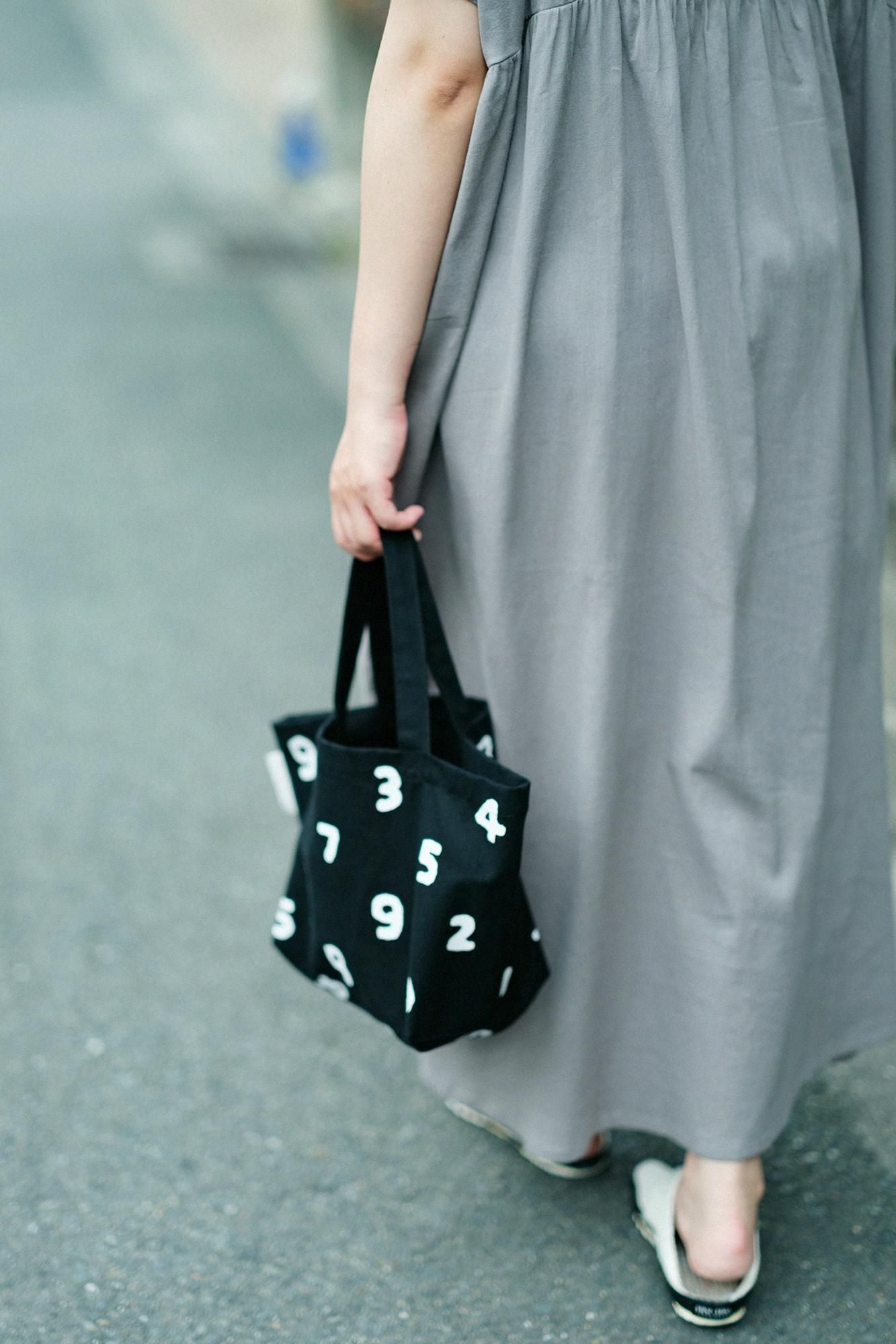 PROMOTION キャンバストートS/SO-SU-U 濡羽色(ぬればいろ)×つくも