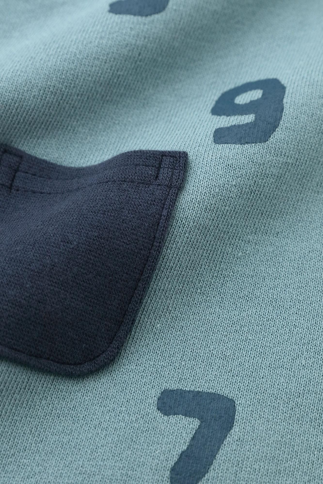 ●內起絨圓弧袖上衣/SO-SU-U 十數 藍綠色