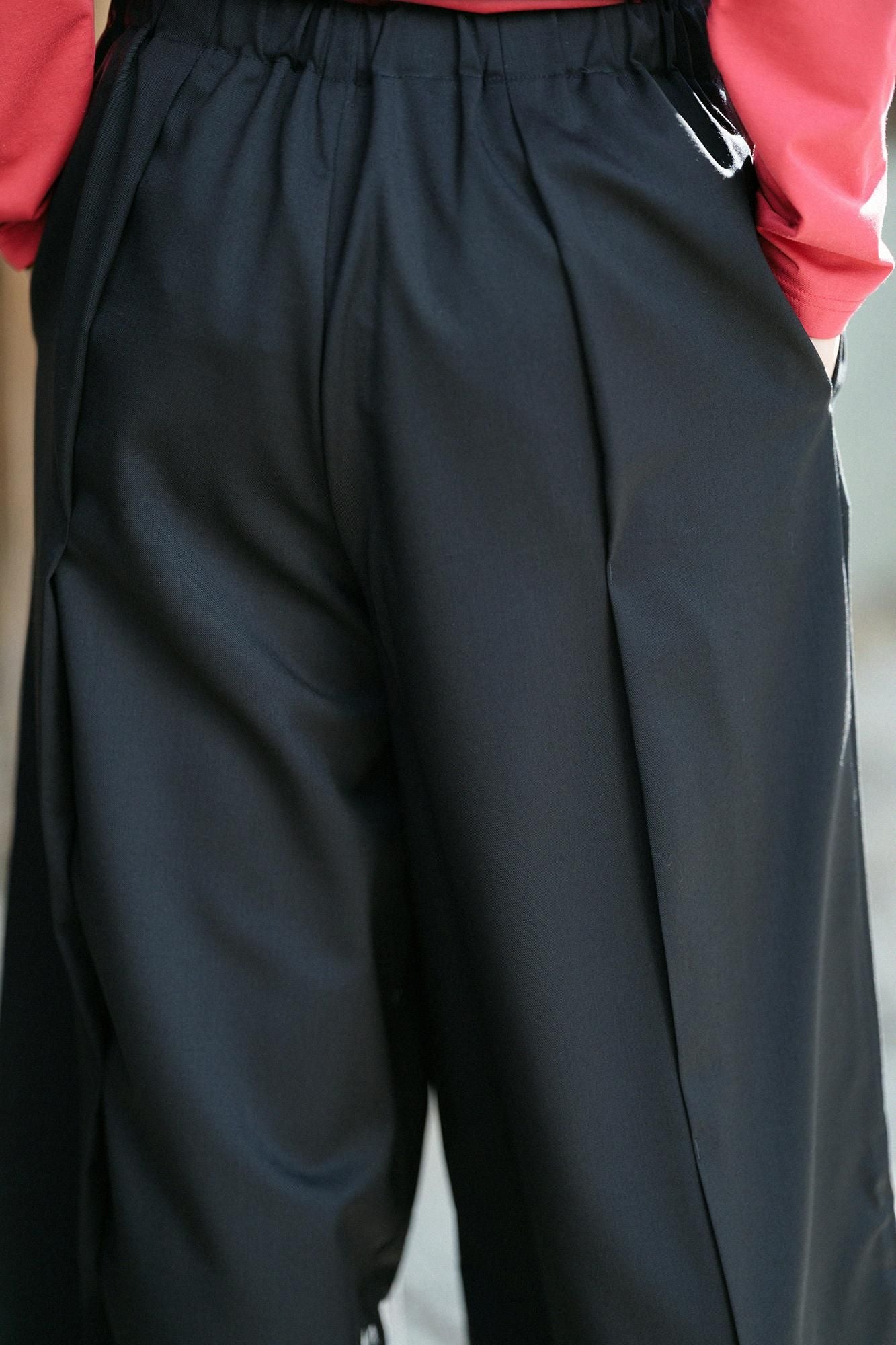 42 Paar Kammgarn, Ichinohida, Hironari Monpe/Nurebairo