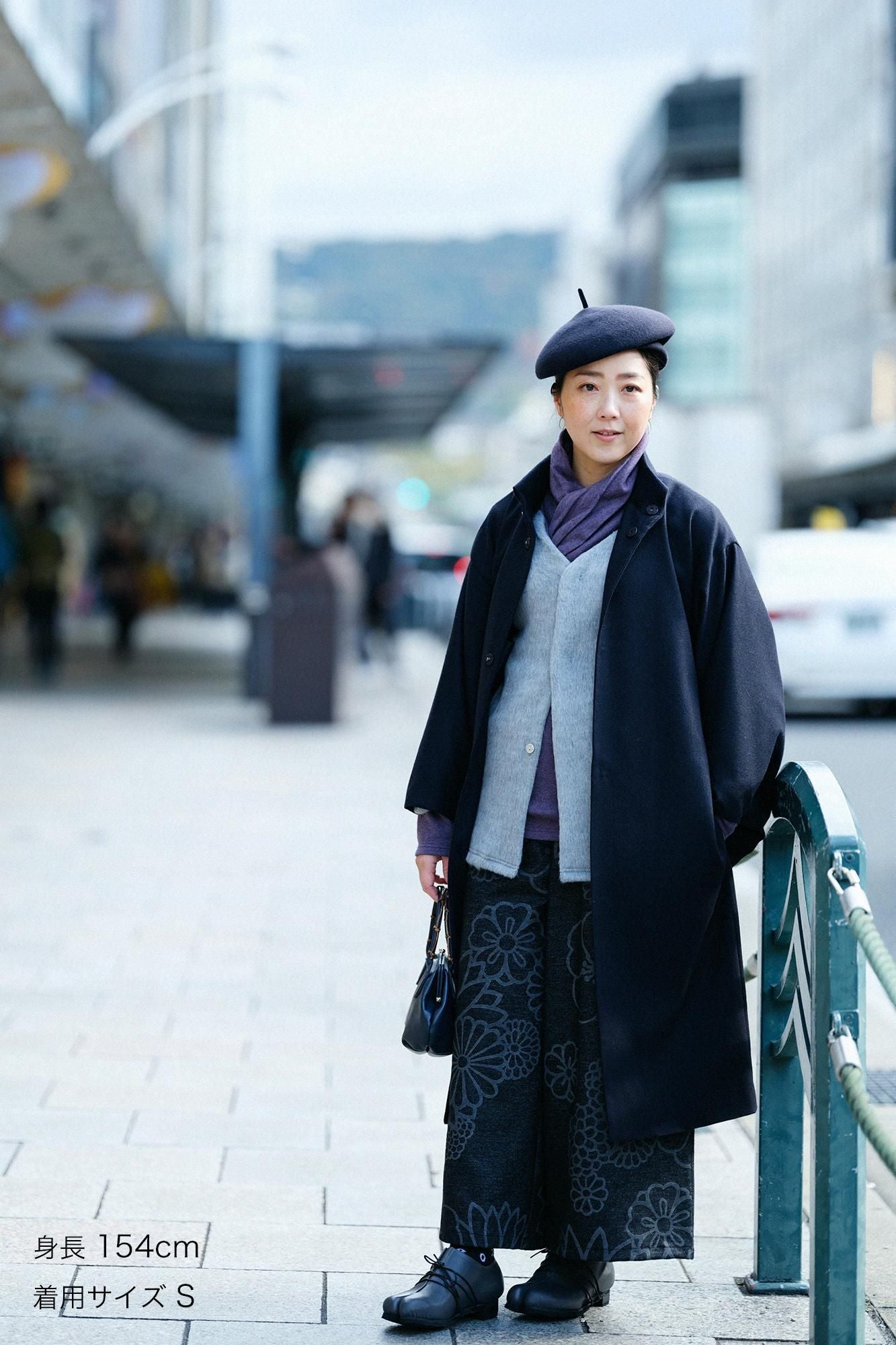 无孔的斜纹编织(Somo ayaori)方形袖斗篷(Kakuso degasaito) / Shinkon