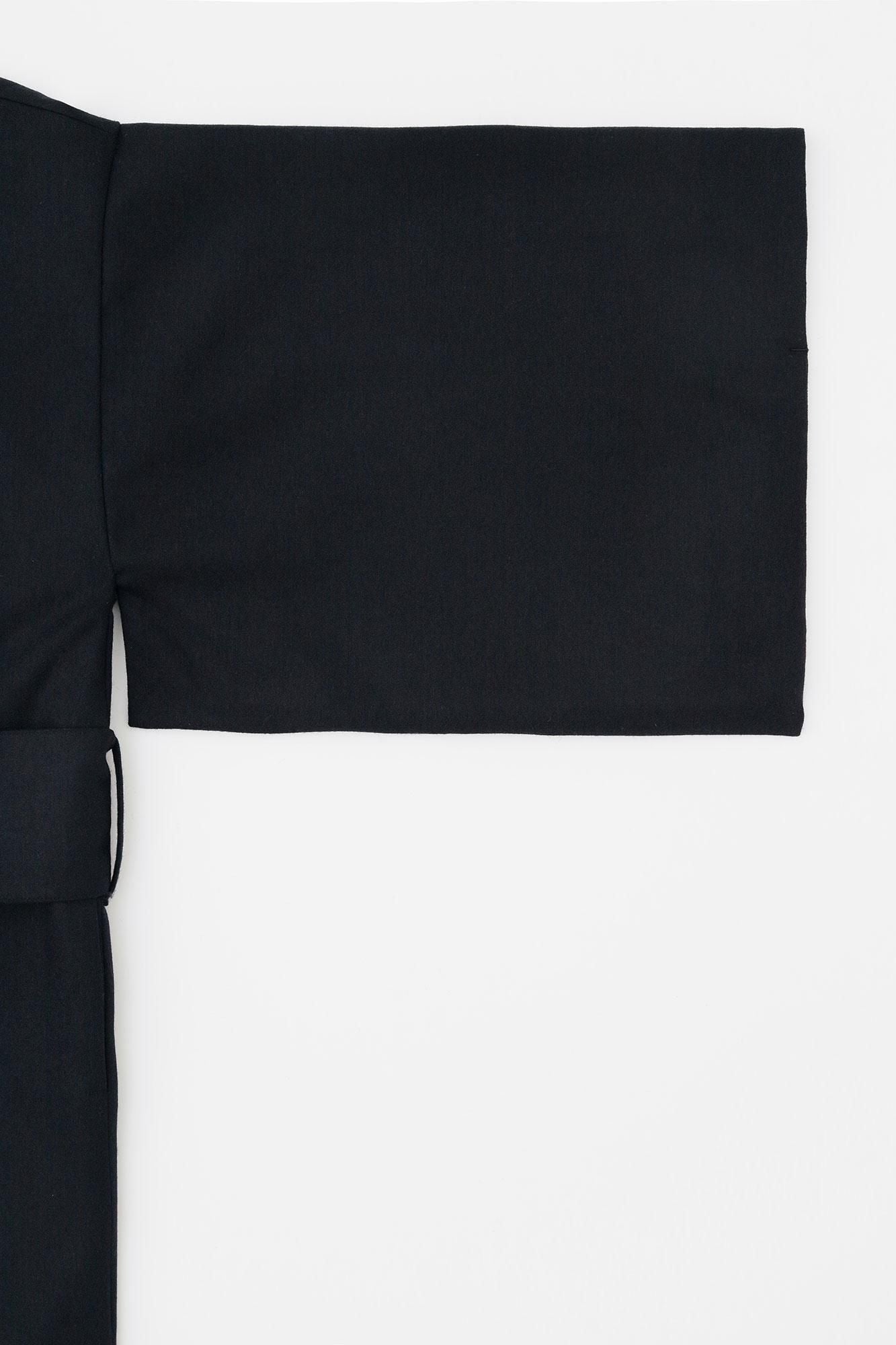 无孔的斜纹编织(Somo ayaori)方形袖斗篷(Kakuso degasaito) / Shinkon