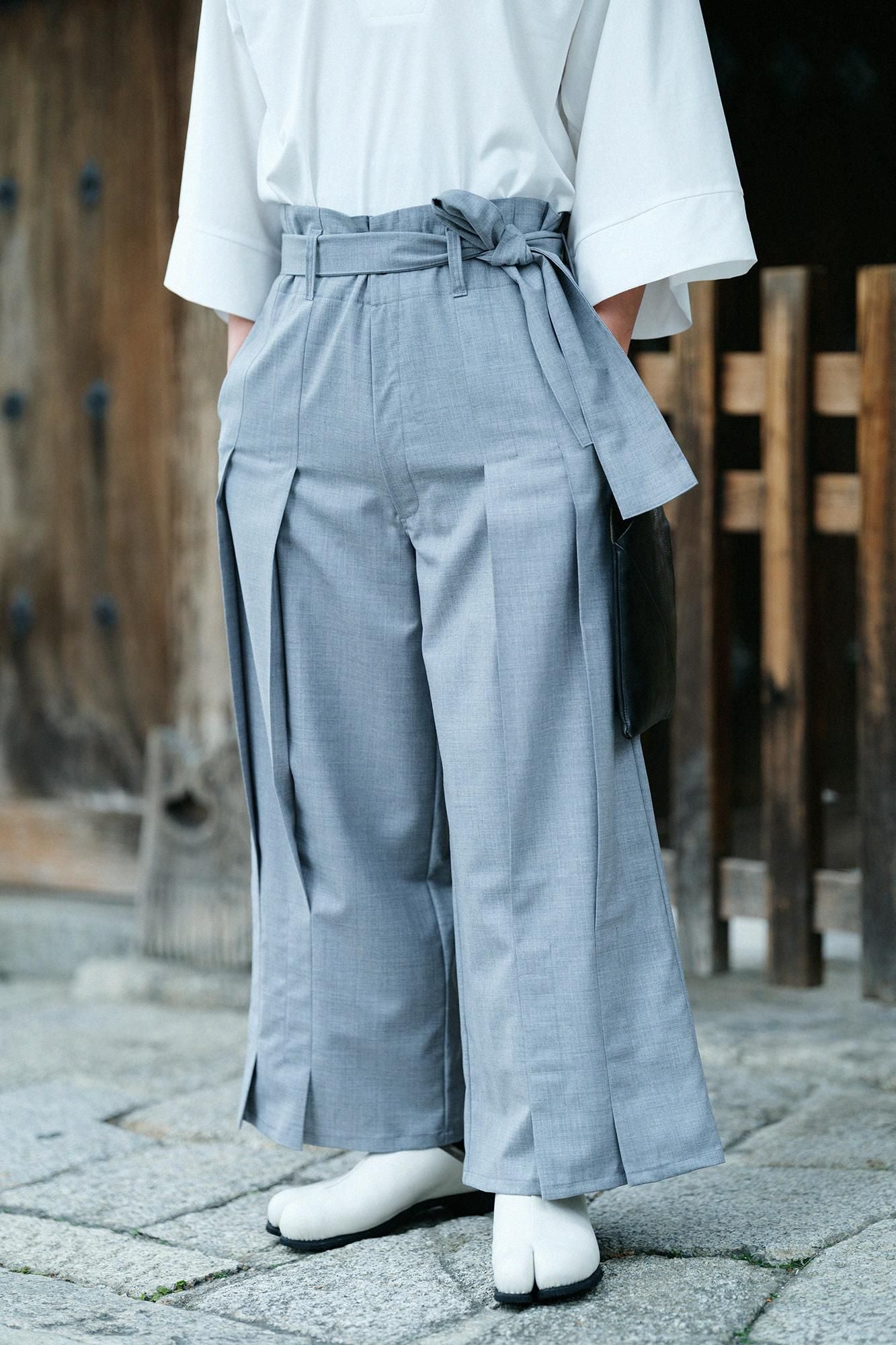 恶劣的hakama形状(hakamanari) /乏味的颜色(nibiiro)