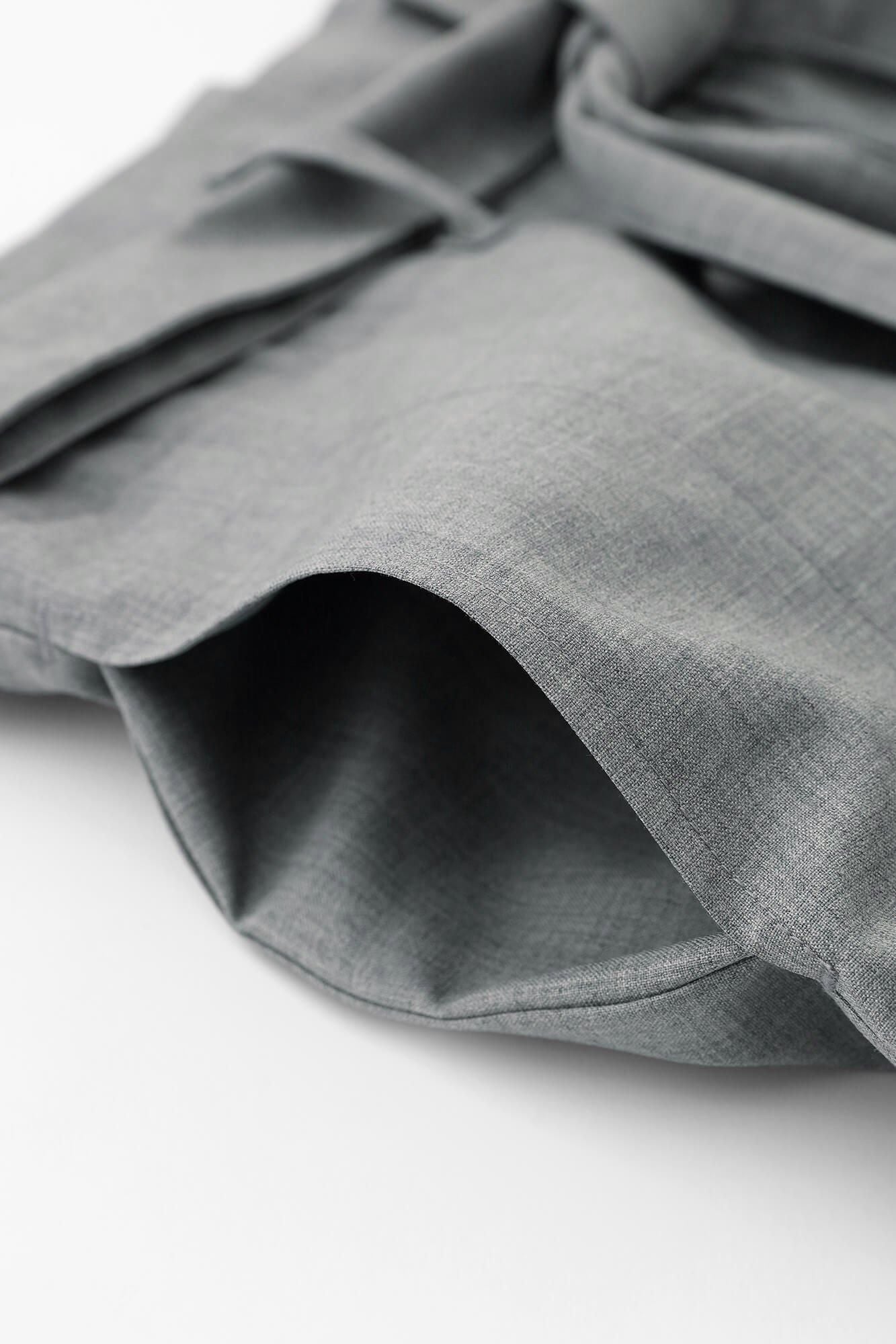 恶劣的hakama形状(hakamanari) /乏味的颜色(nibiiro)