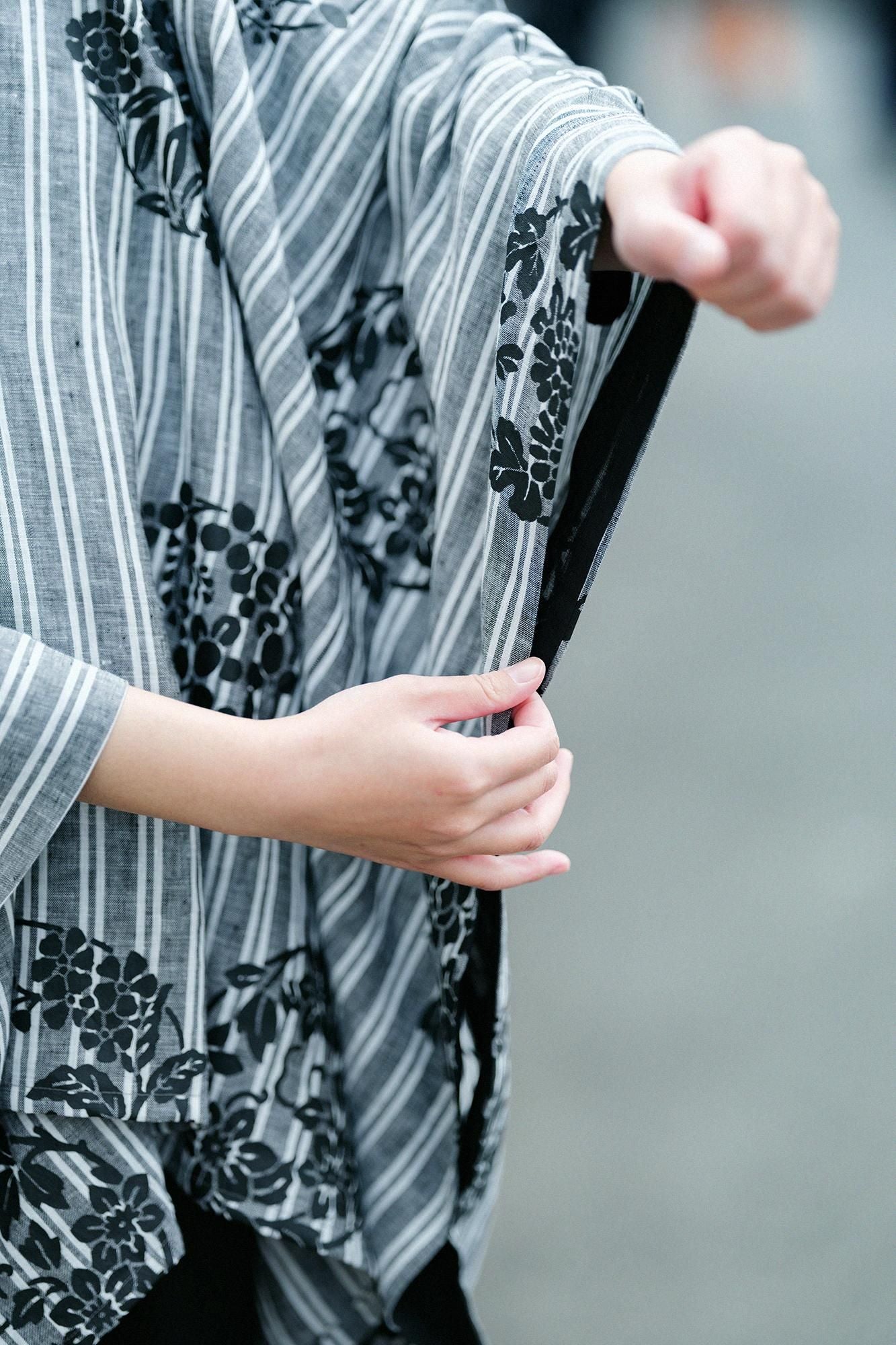 Linen Kisaragi Poncho / Harumaru Pattern Scattered and Blank