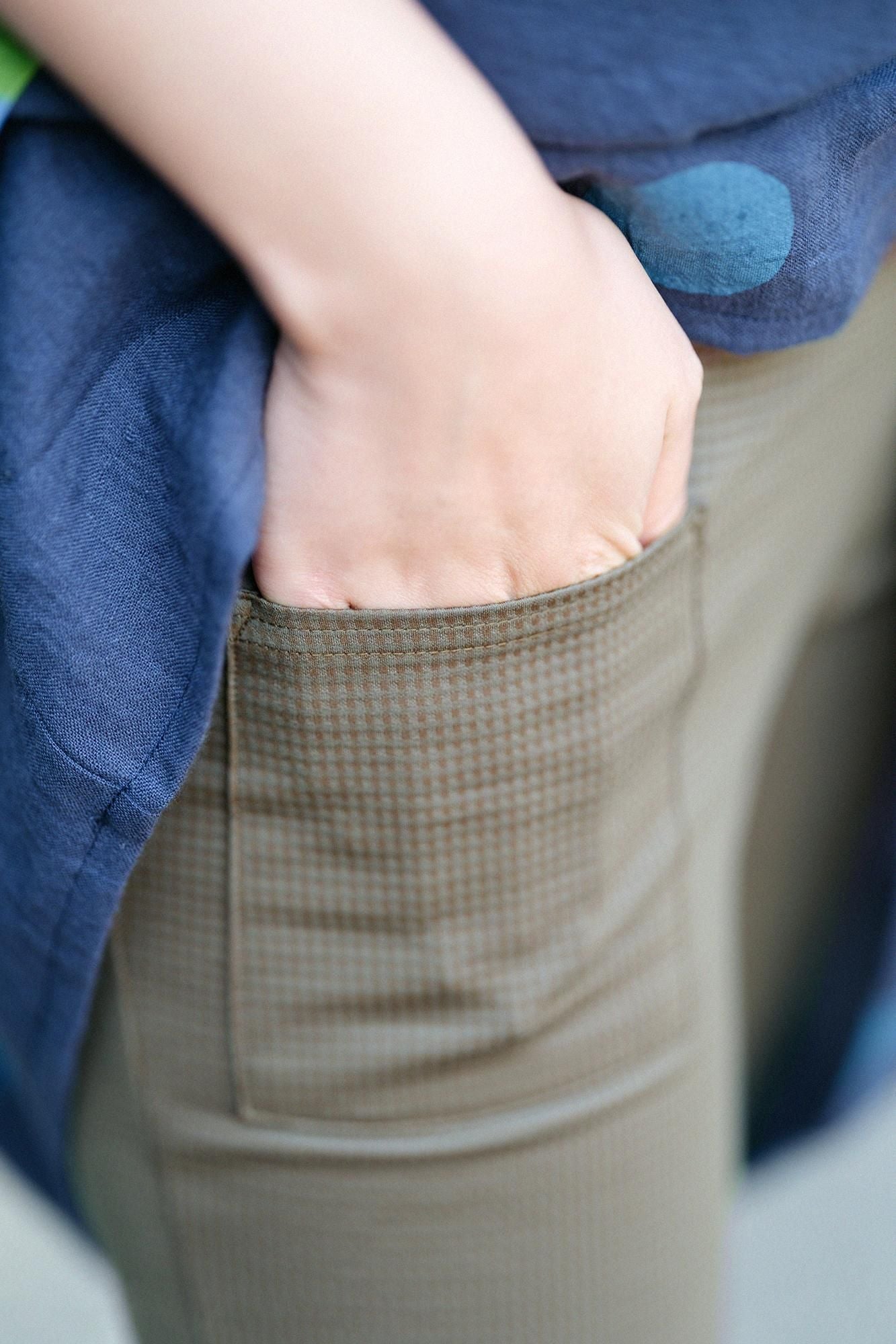 Hahnentrittmuster (Chidori Koshiami), schmale Form (Hosonari), Enyuu Wear/Kobicha (Liebestee)