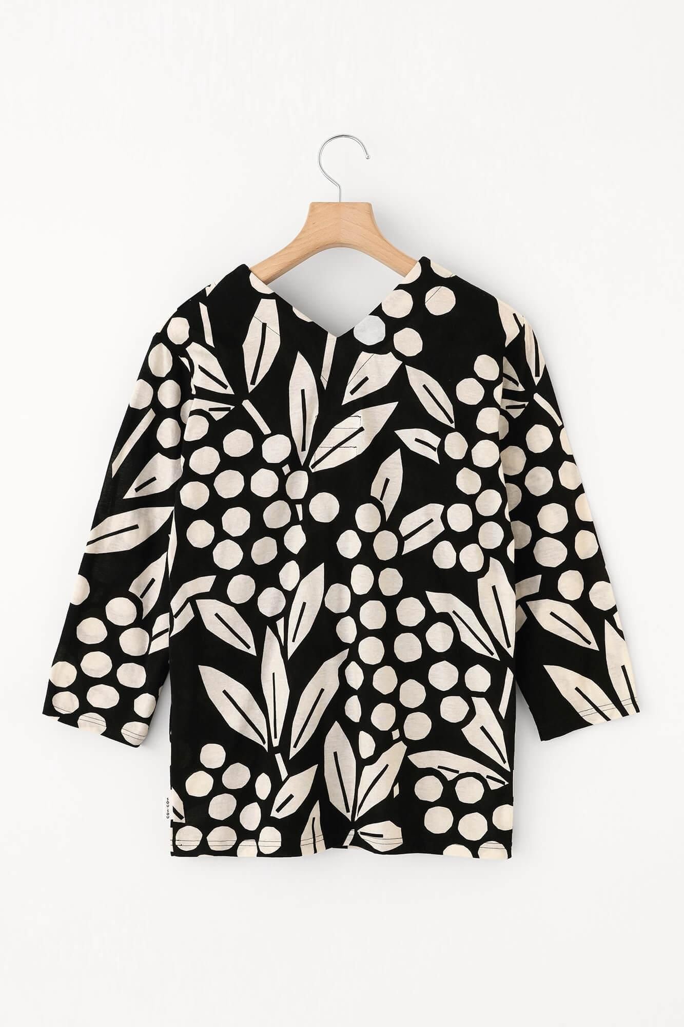 V-neck Shirt Three-quarter Sleeve / Nandina Bamboo