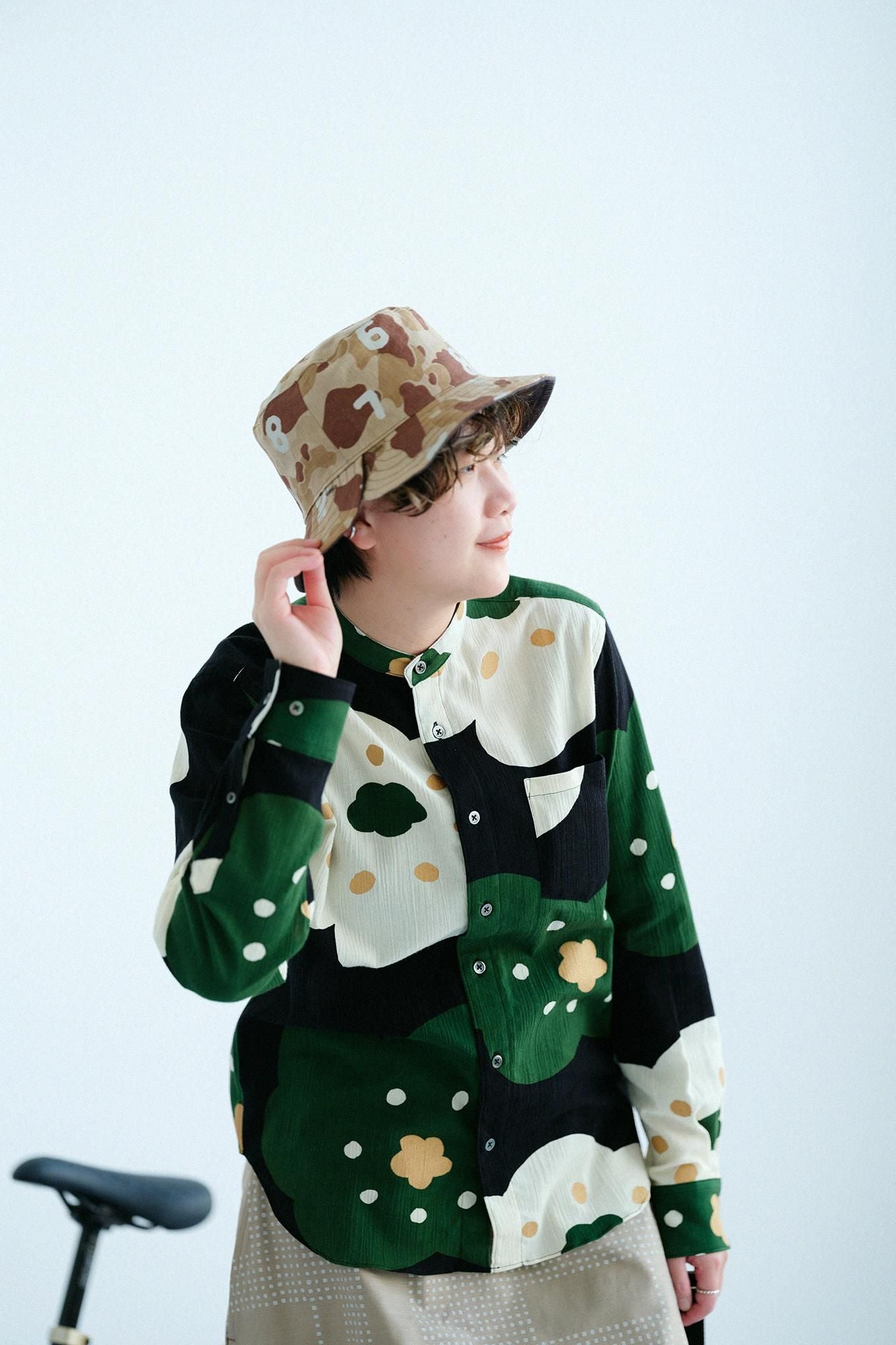 高島縮 20/20 スタンドカラーシャツ/ほほえみ 濡羽色(ぬればいろ)