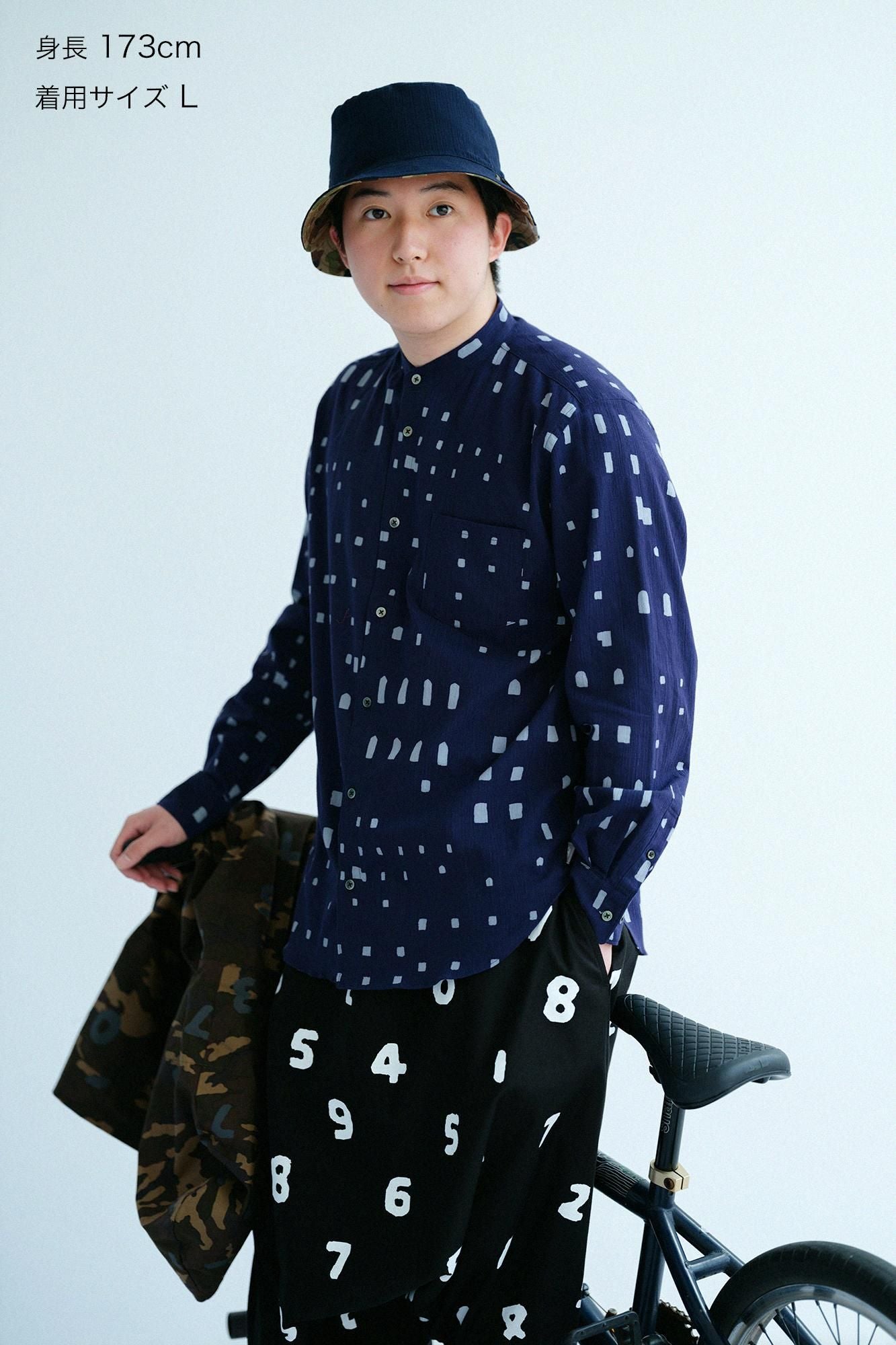 【net限定】高島縮 20/20 スタンドカラーシャツ/窓(まど)