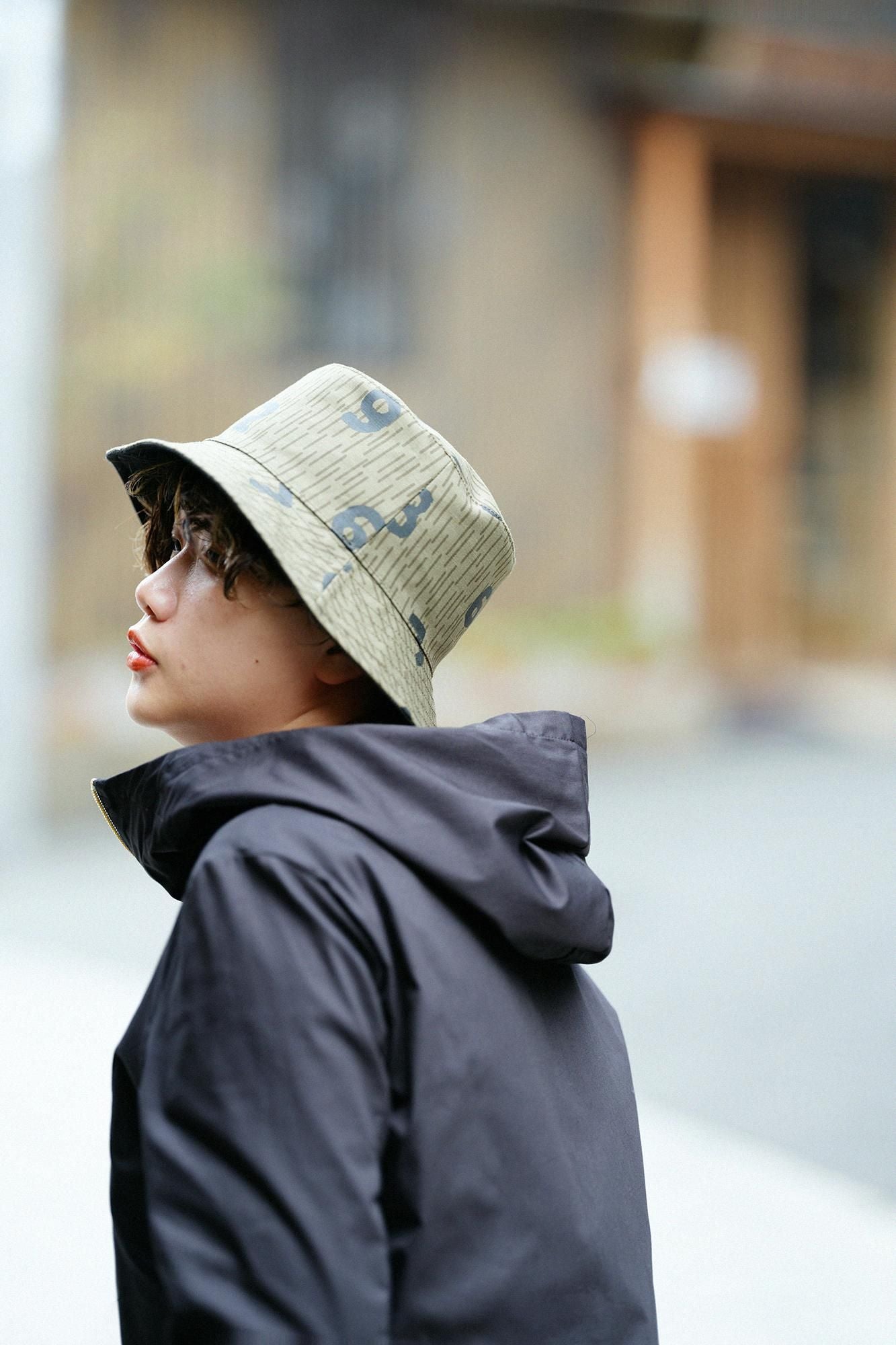 棉帆布可逆帽子/雨camo so-su-u