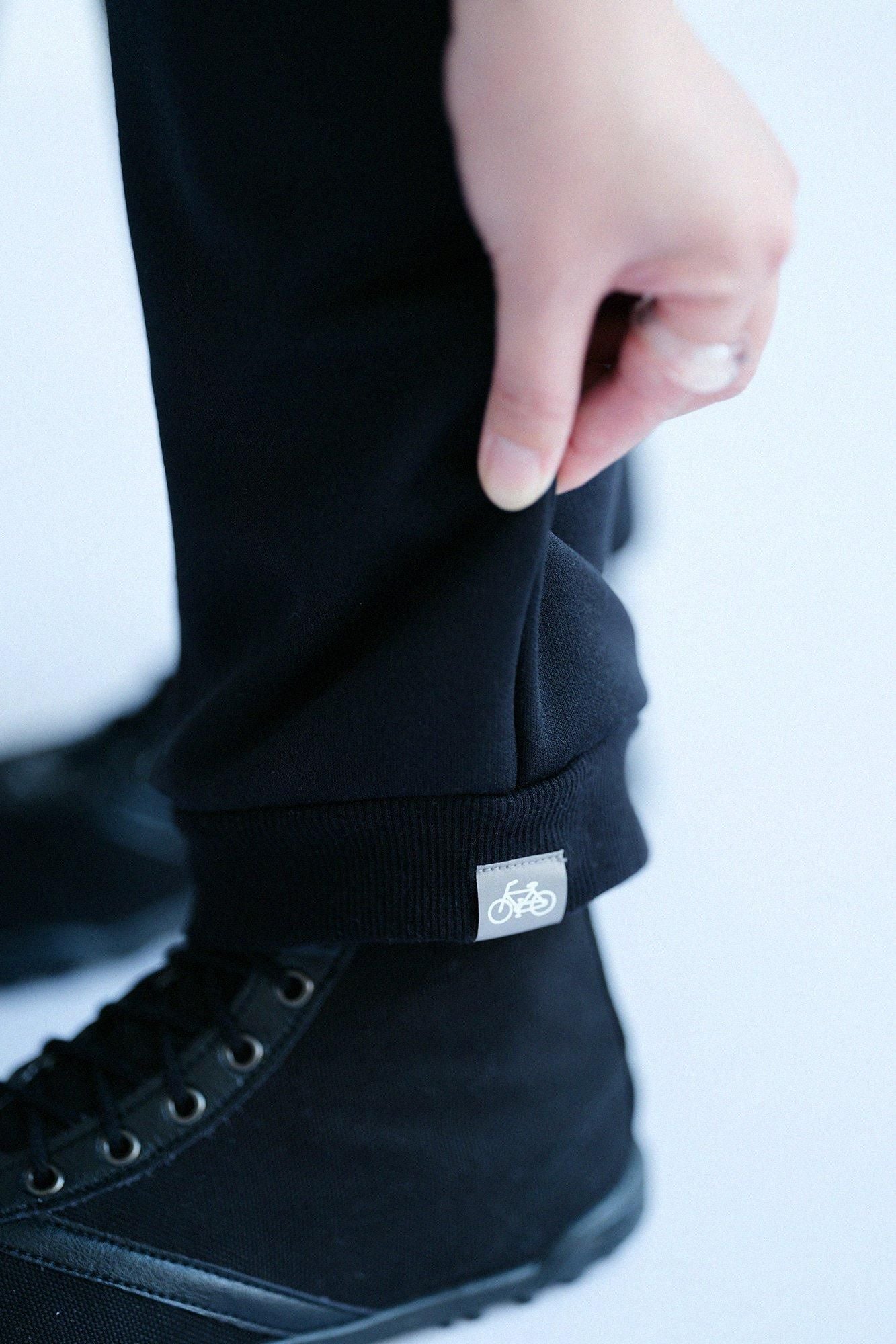 Latch Pile Knit BIKE Pants / Black x SO-SU-U