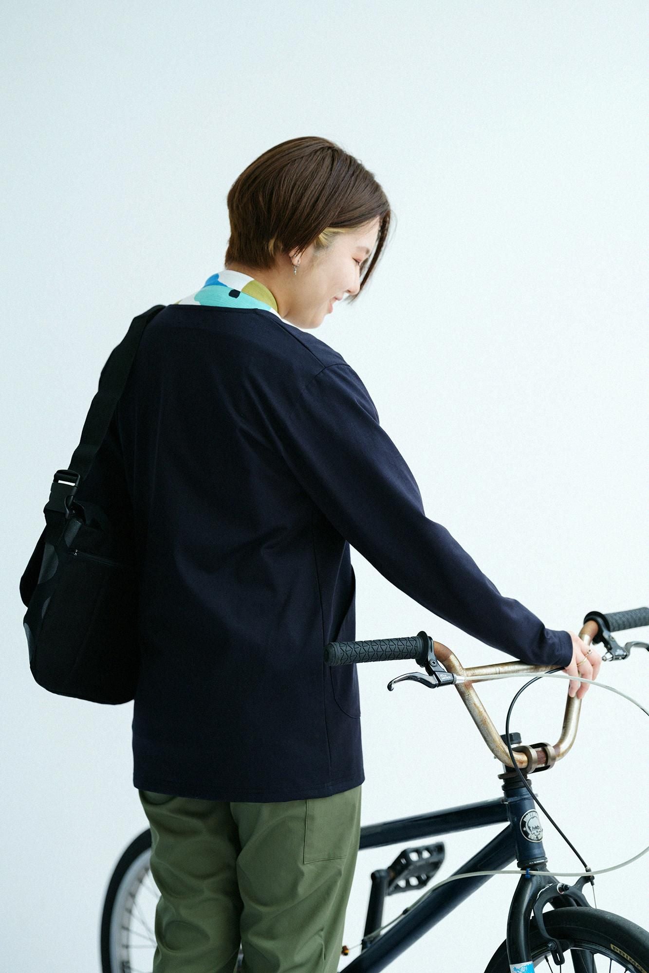 L/S-Cardigan aus Baumwollstrick mit V-Ausschnitt/Marineschwarz