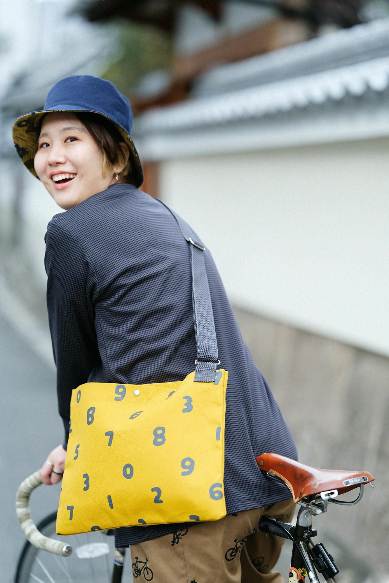 Houndstooth Check V-neck L/S Cardigan / Grey