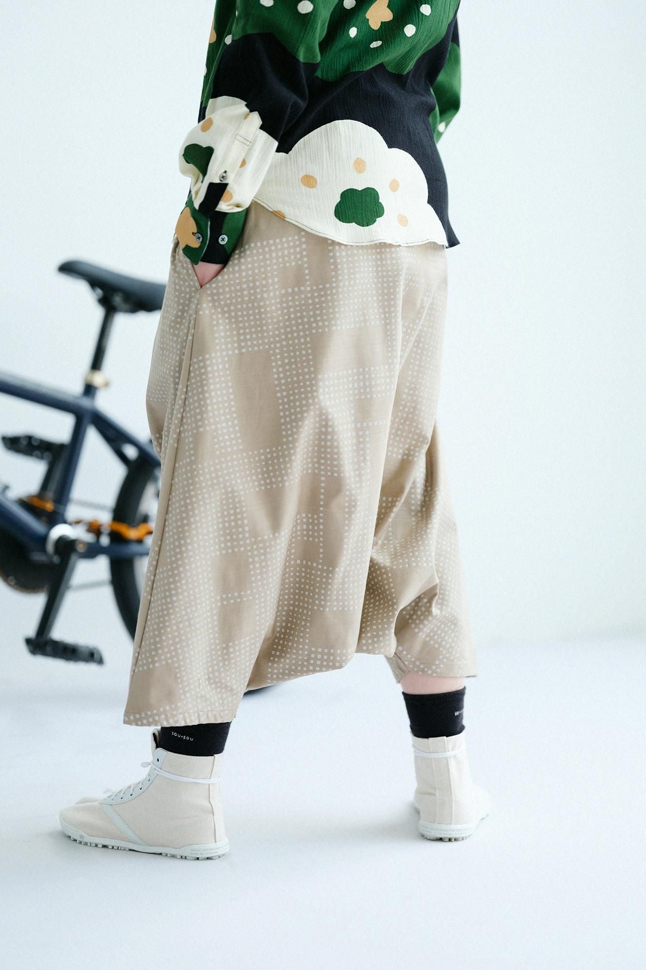 Back Satin Daimonji Sarouel Pants/Shadow Light Yellowish Beige