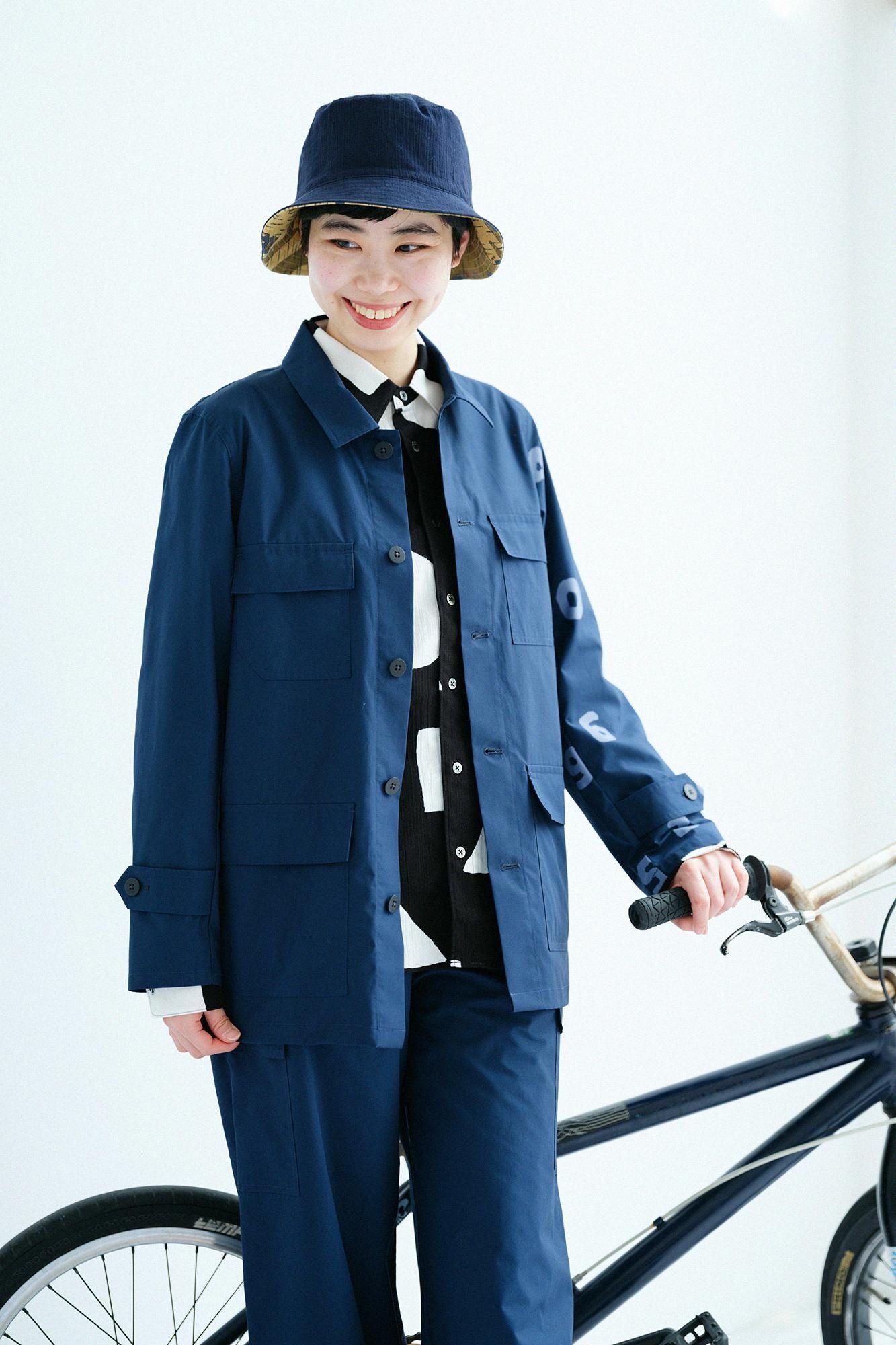High Density Typewriter Cloth Cargo Jacket / Navy × SO-SU-U