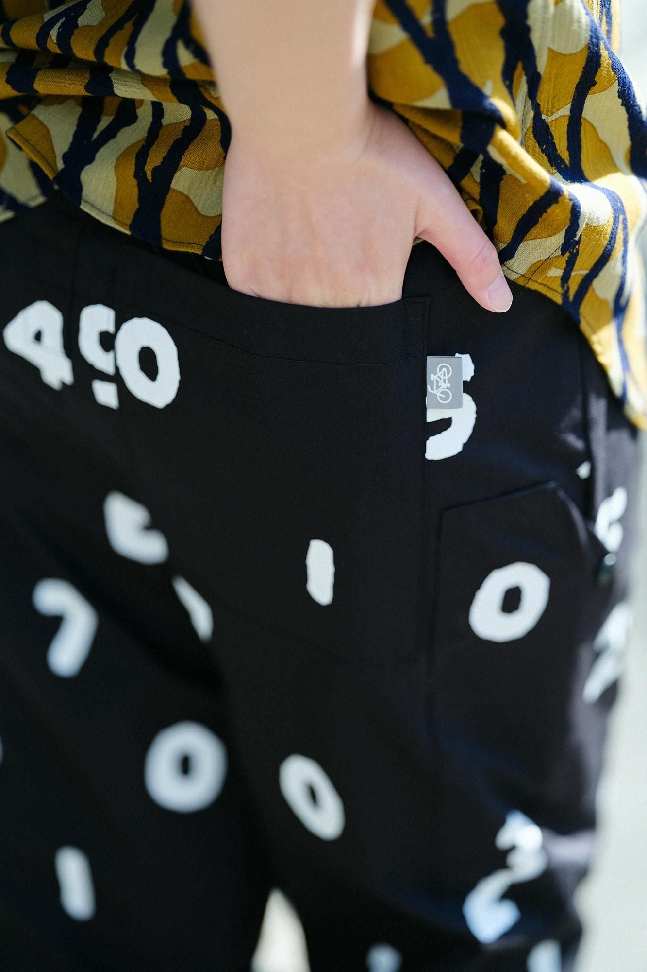 【期間限定10%OFF】斜紋BIKE 七分褲/SO-SU-U十數黑色(※預計於4月29日~5月2日左右發貨)