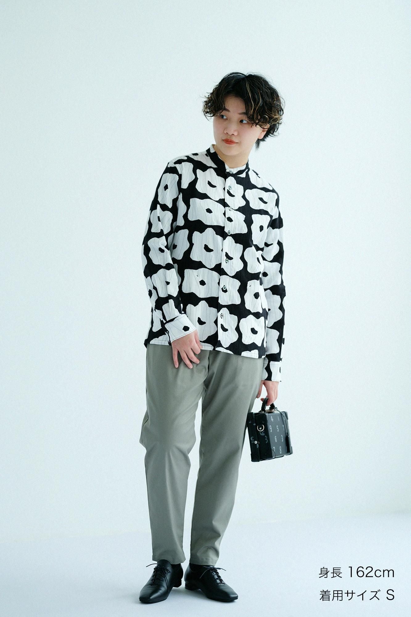 30 Count 1-ply Gabardine Easy Tapered Pants / Dark Grey