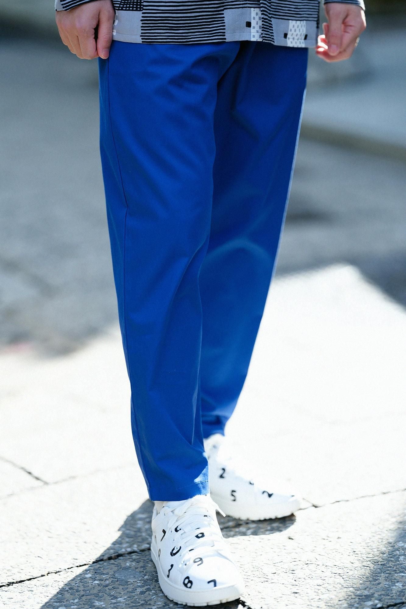 30 Count 1-ply Gabardine Easy Tapered Pants / Bright Blue