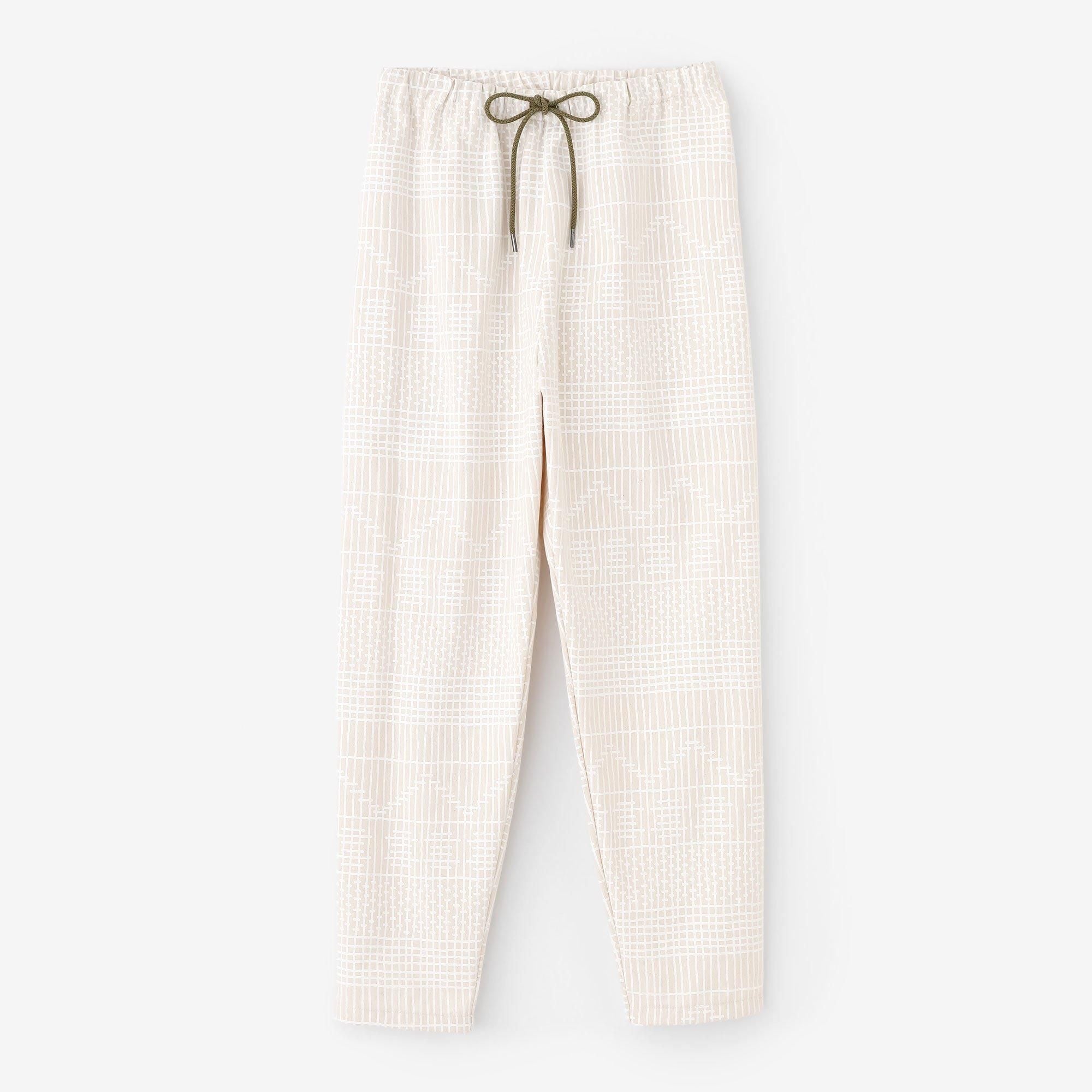 Leicht zulaufende Hose aus hochdichtem Chinostoff/Kumiko Kijiro