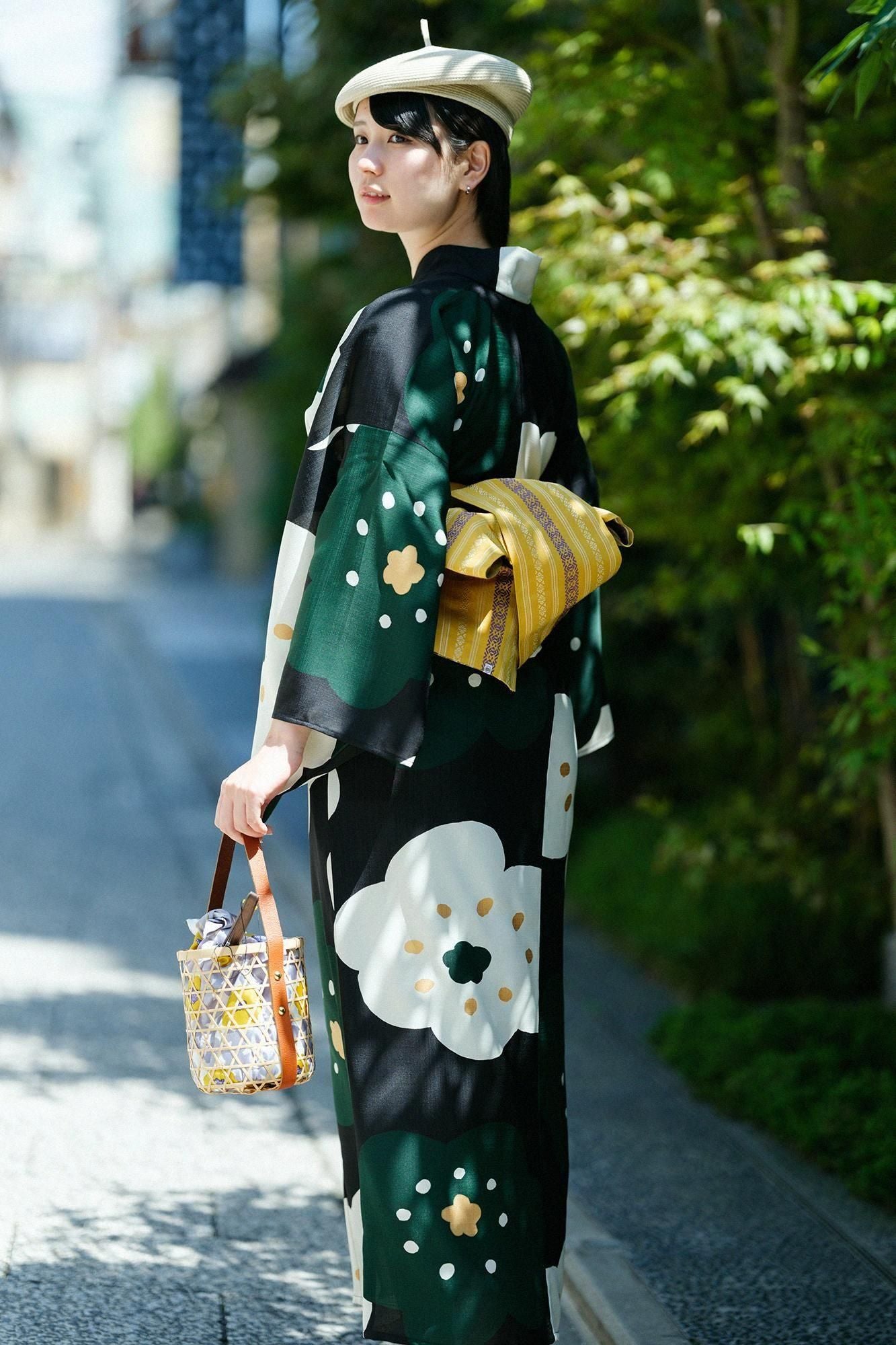 Kosugi Orimono에 의해 만든 Theo Alpha Yukata /호호에미